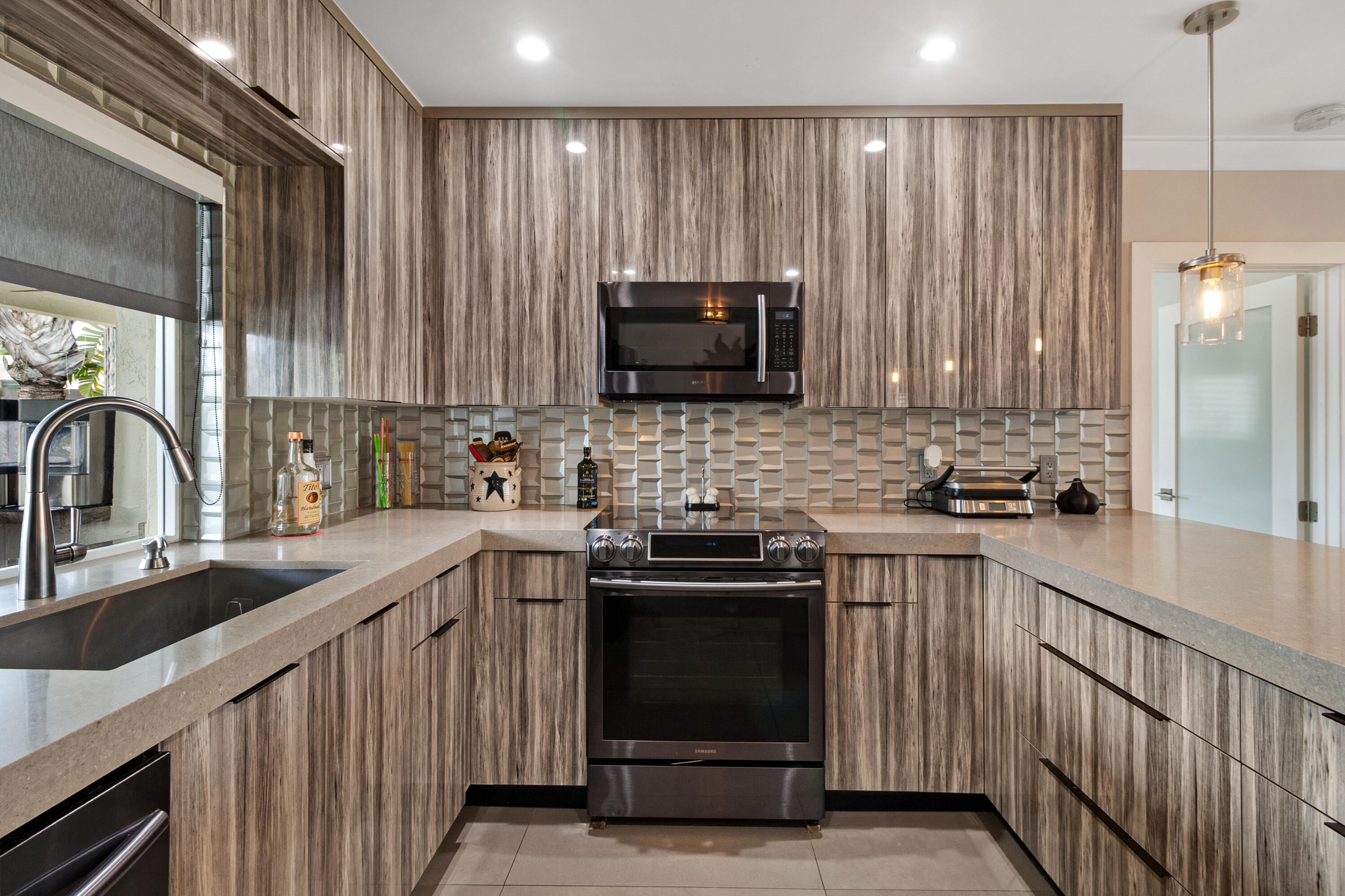 1483 NE 53rd, Fort Lauderdale FL 33334