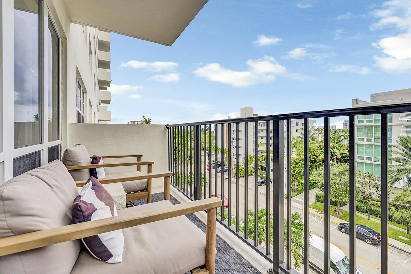 340 Sunset #505, Fort Lauderdale FL 33301