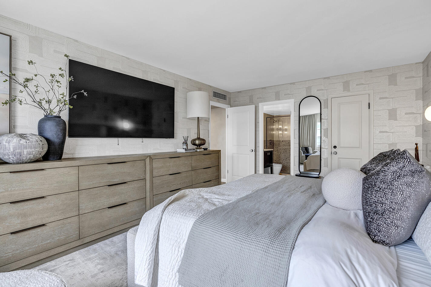 340 Sunset #505, Fort Lauderdale FL 33301