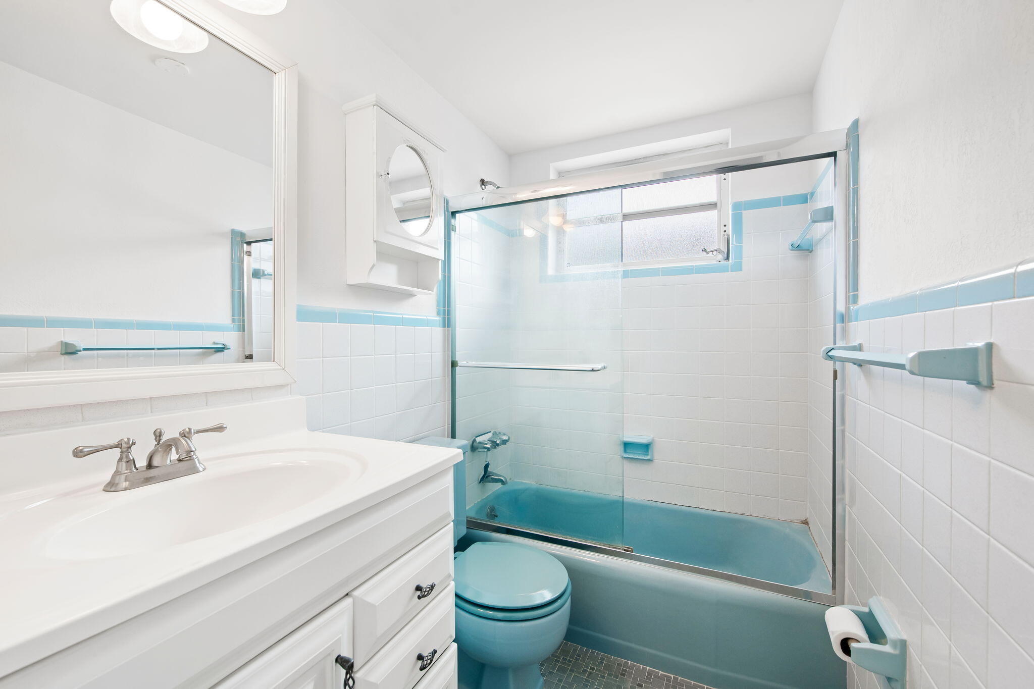 2748 NE 28th #20, Lighthouse Point FL 33064