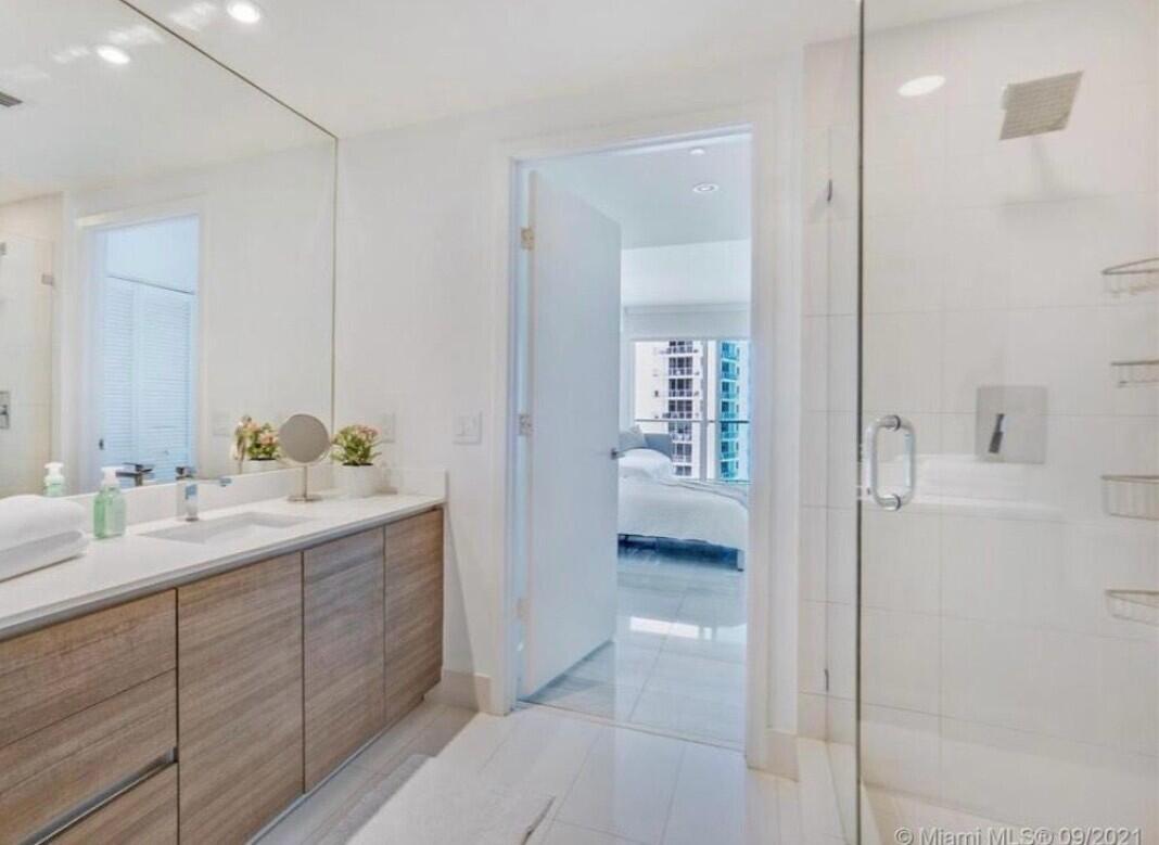 1100 S Miami #1711, Miami FL 33130