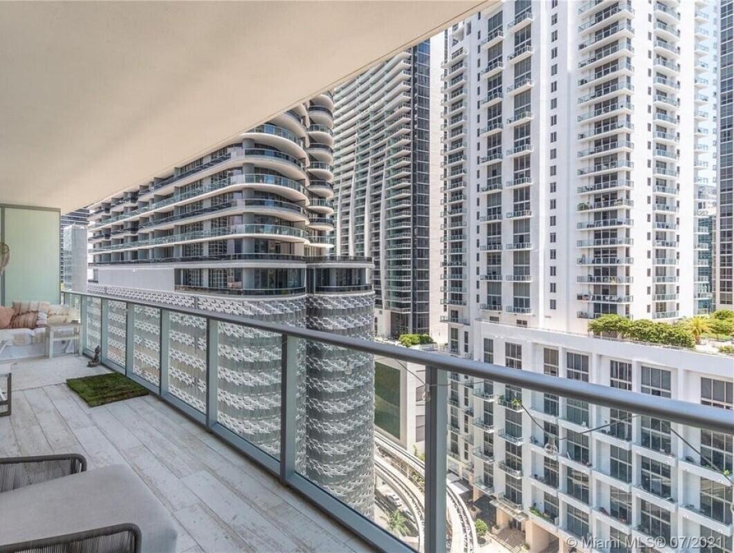 1100 S Miami #1711, Miami FL 33130