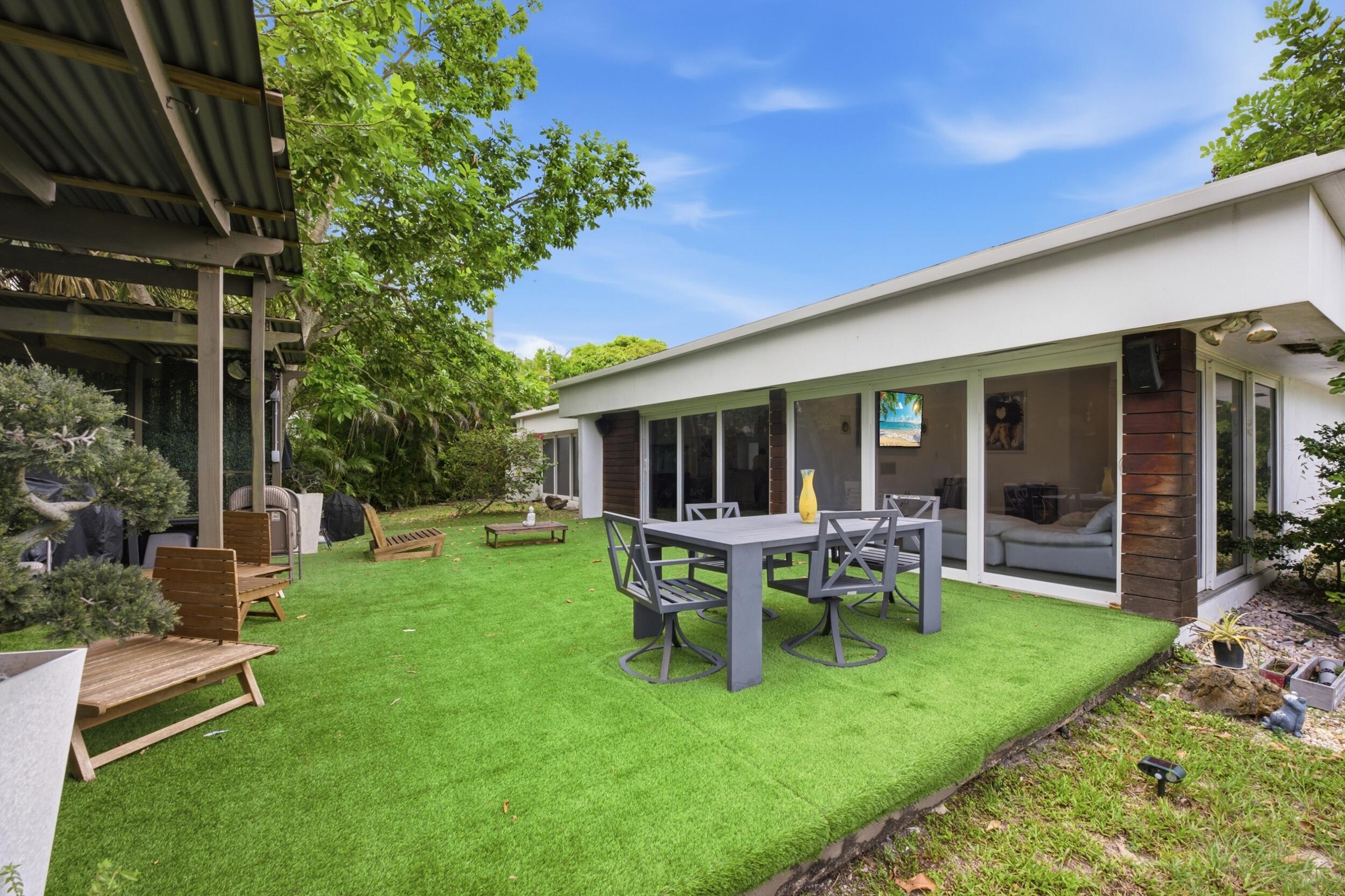 4400 Queen Palm, Tamarac FL 33319