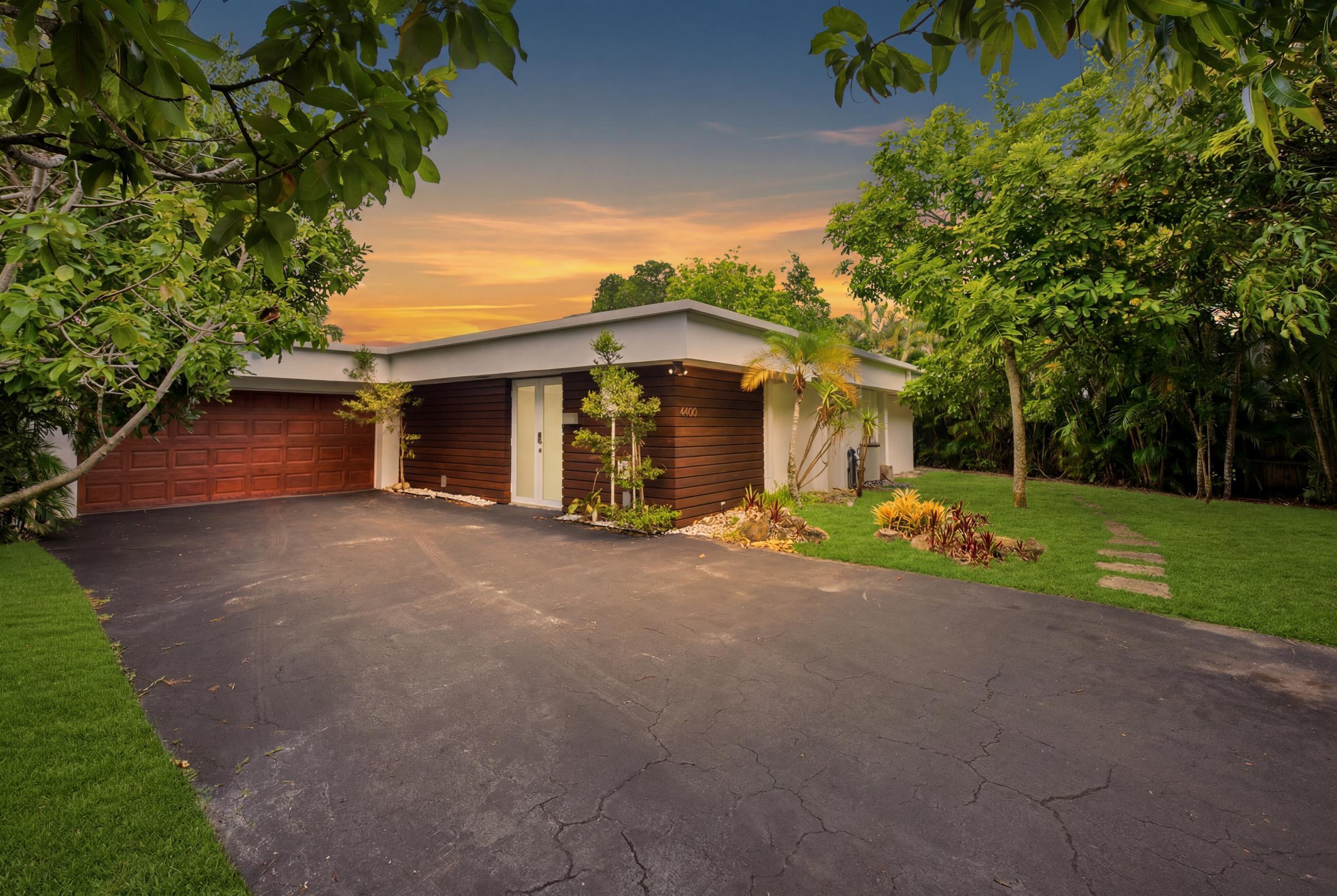 4400 Queen Palm, Tamarac FL 33319