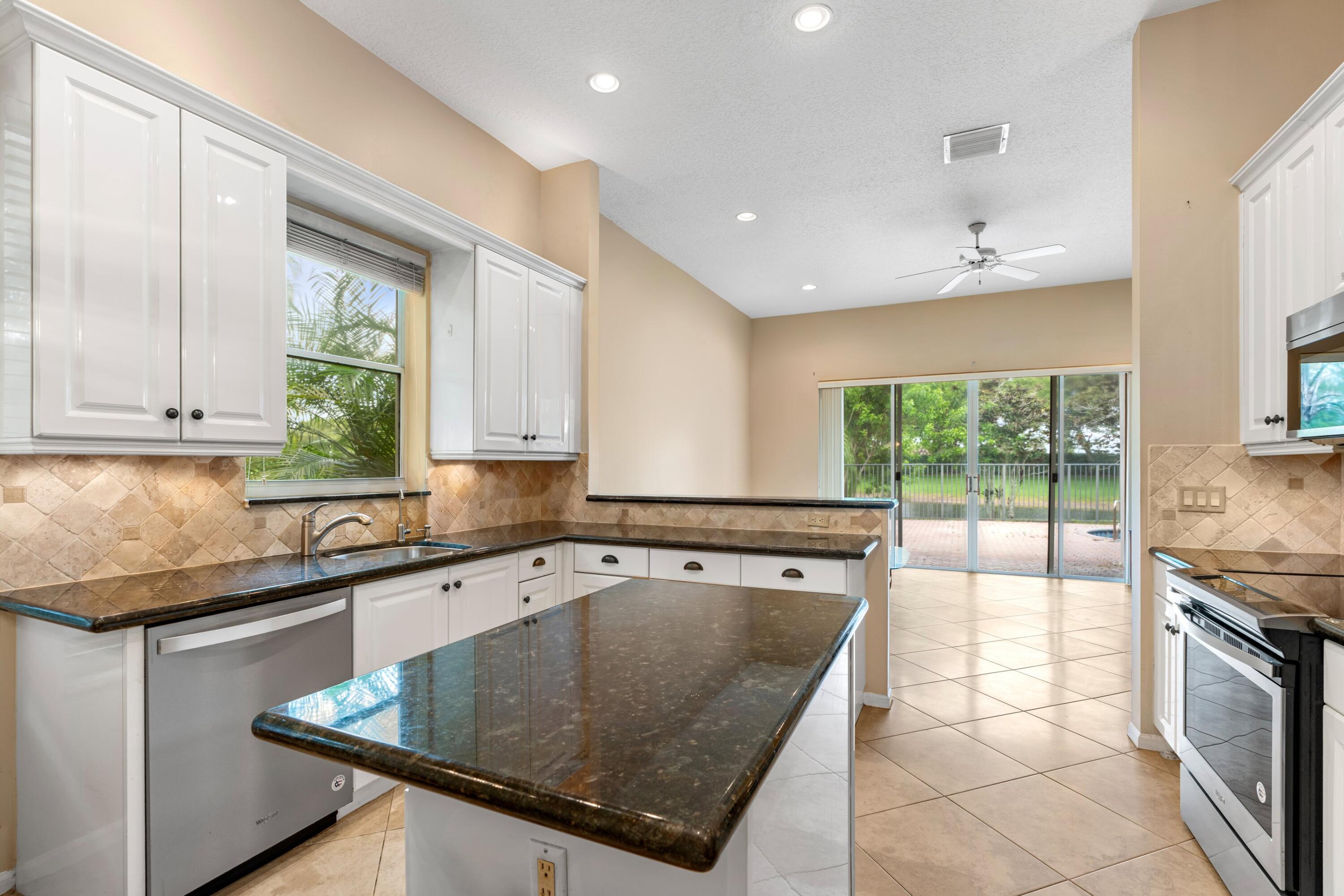 12800 Yardley, Boca Raton FL 33428