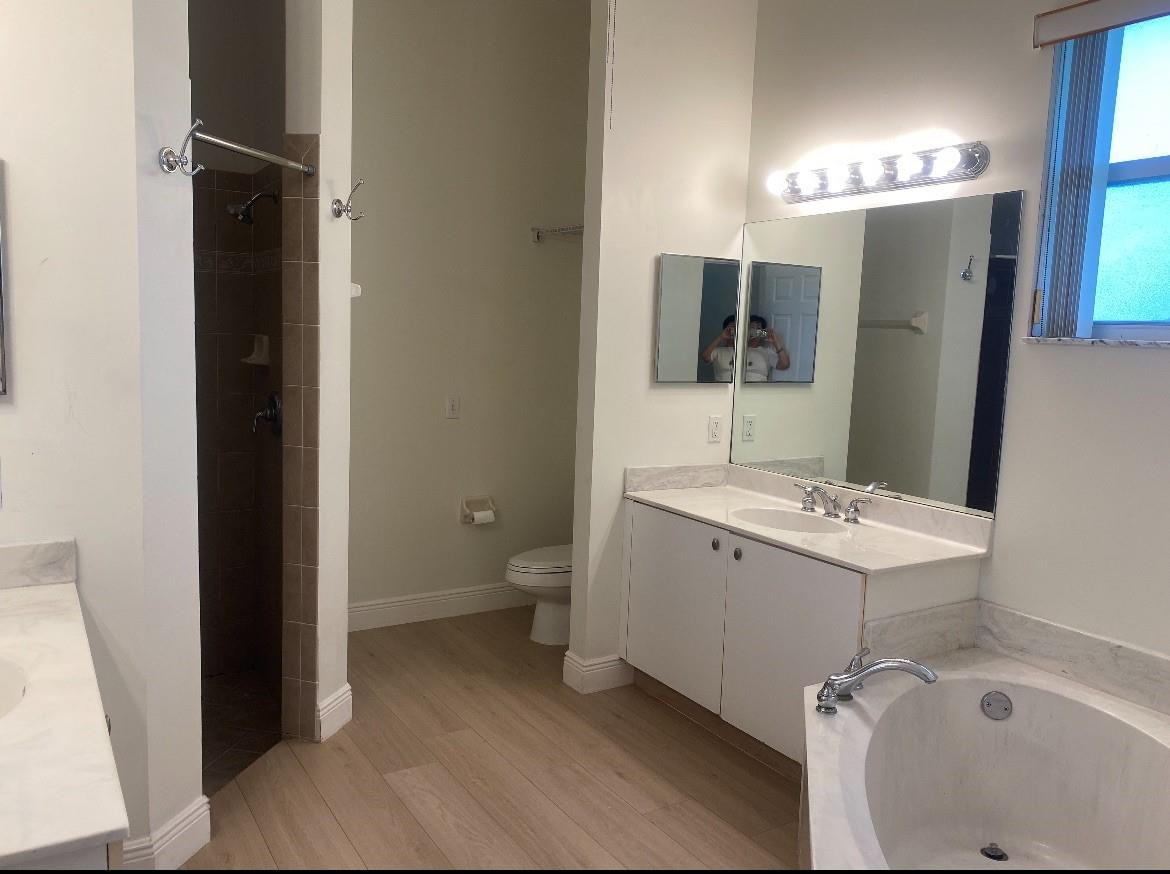 7953 NW 70th, Parkland FL 33067