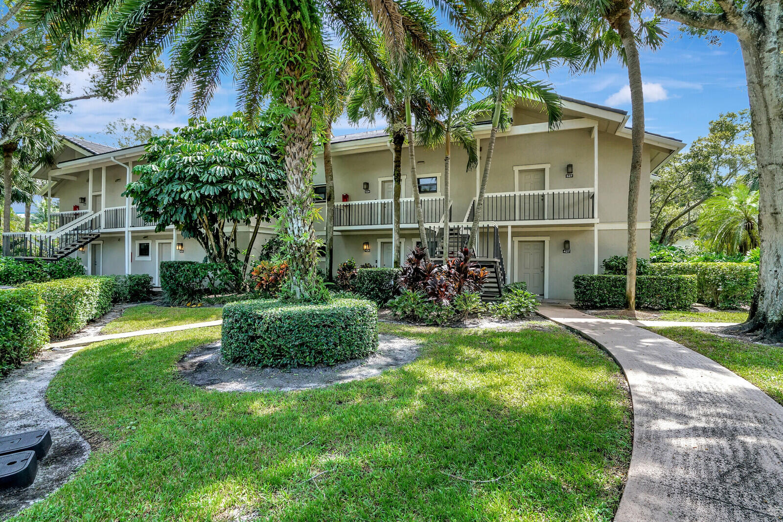 11863 Wimbledon #425, Wellington FL 33414