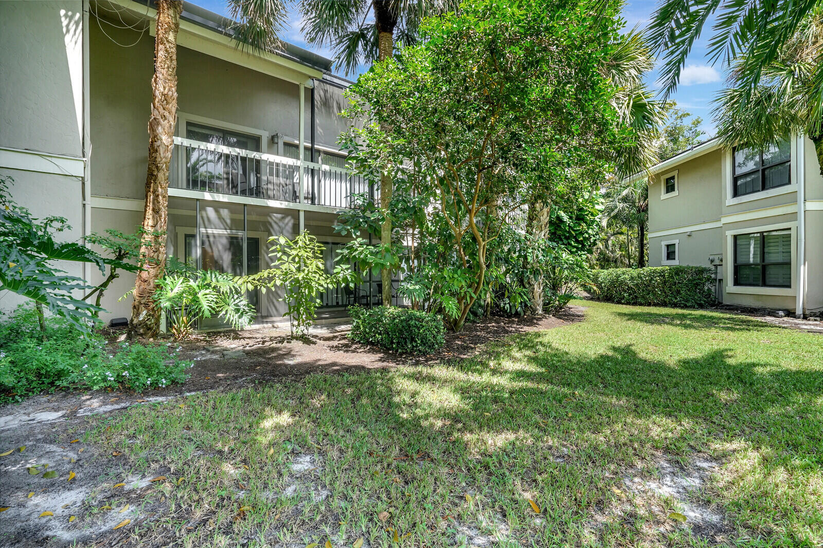 11863 Wimbledon #425, Wellington FL 33414
