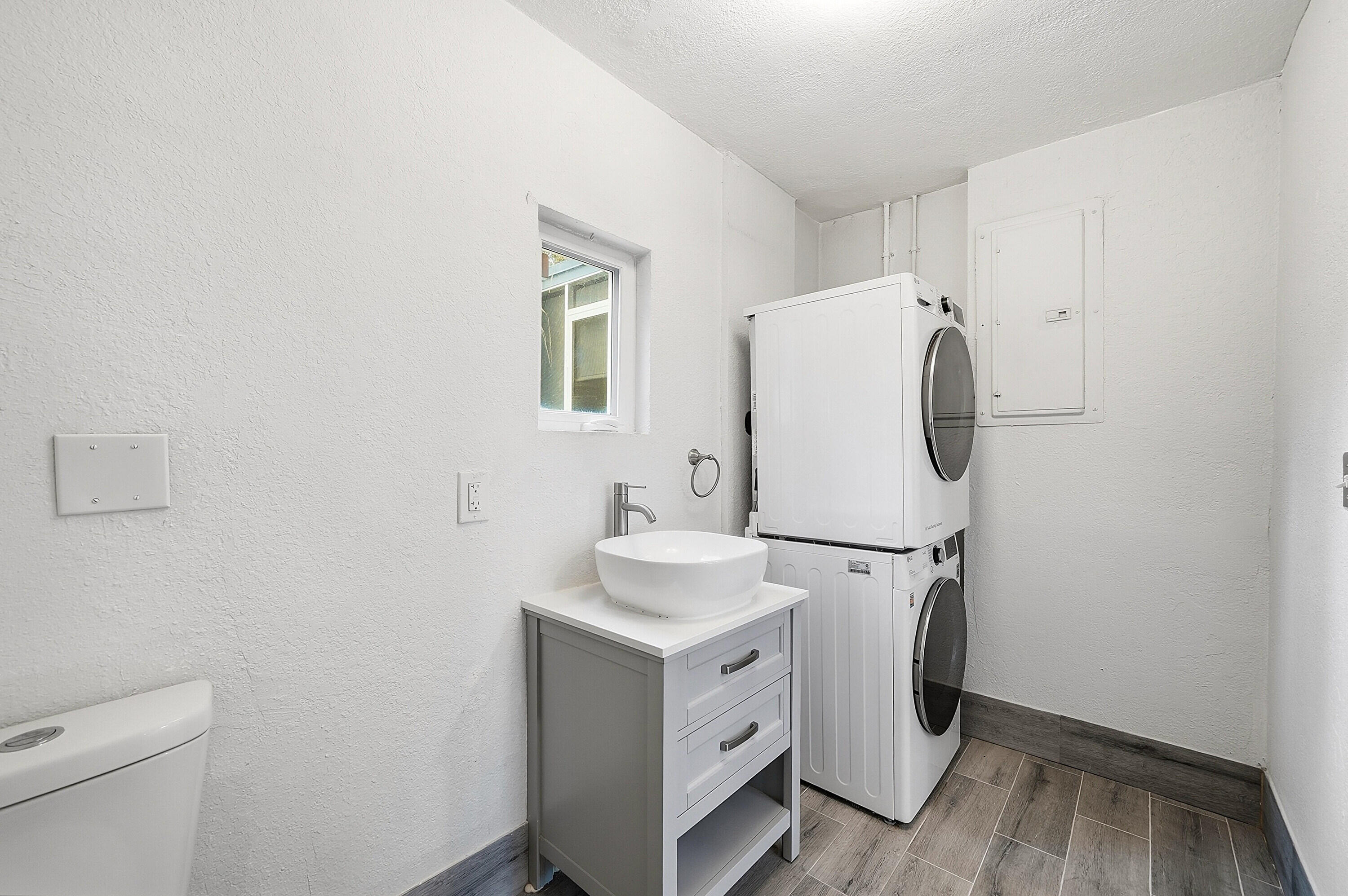 1777 NE 17th, Fort Lauderdale FL 33305