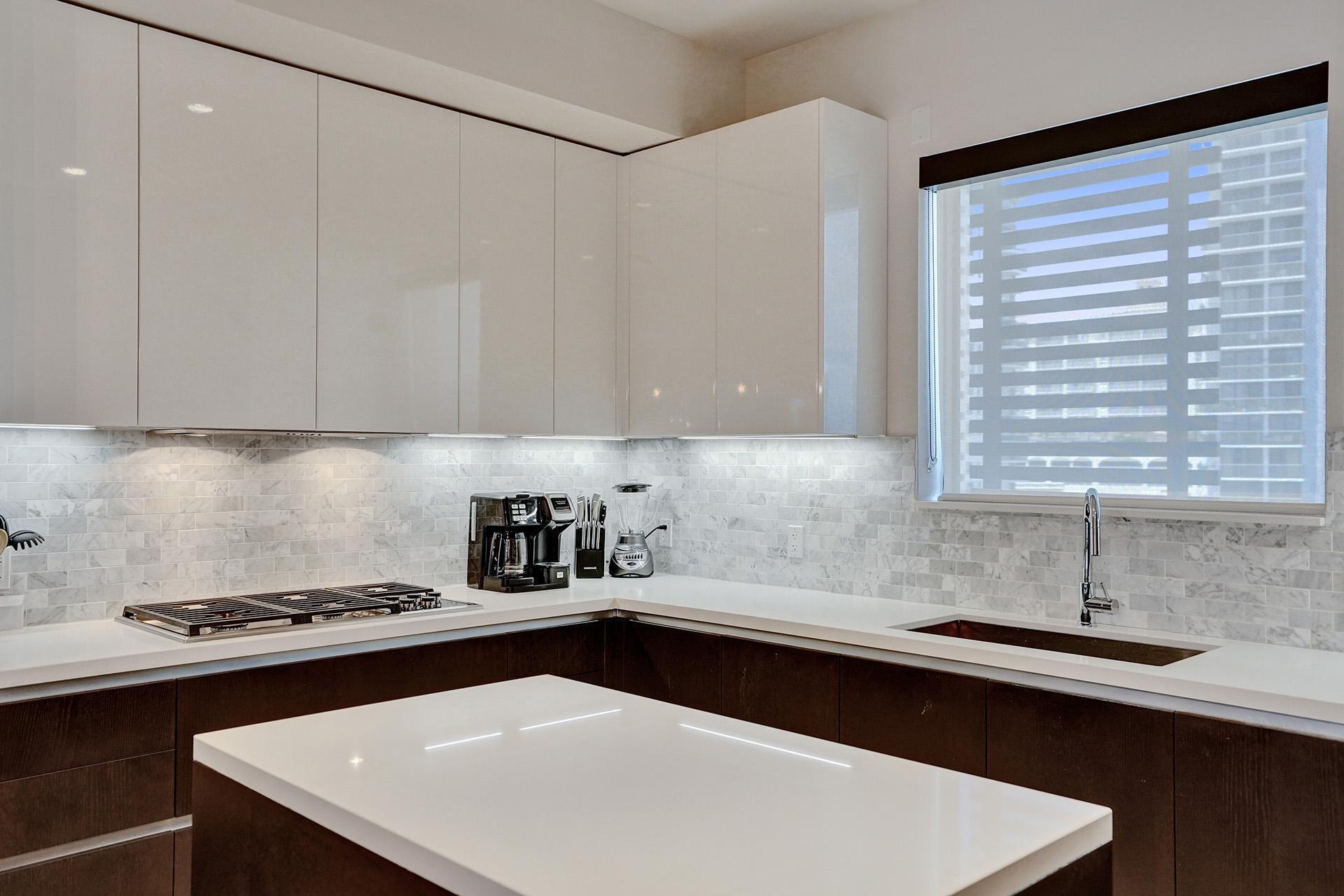 3040 N Ocean #N205, Fort Lauderdale FL 33308
