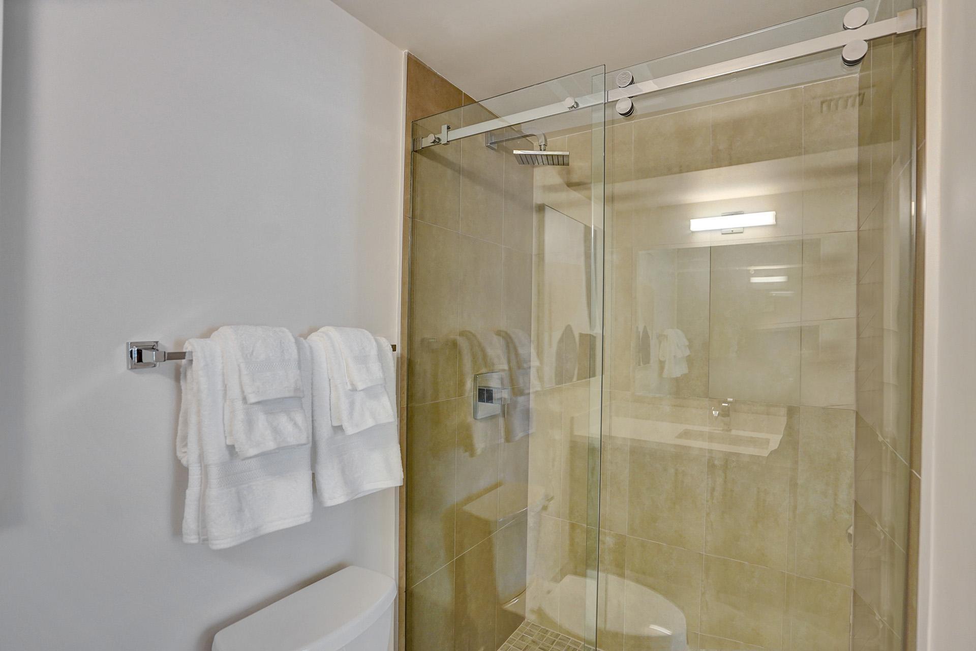 3040 N Ocean #N205, Fort Lauderdale FL 33308