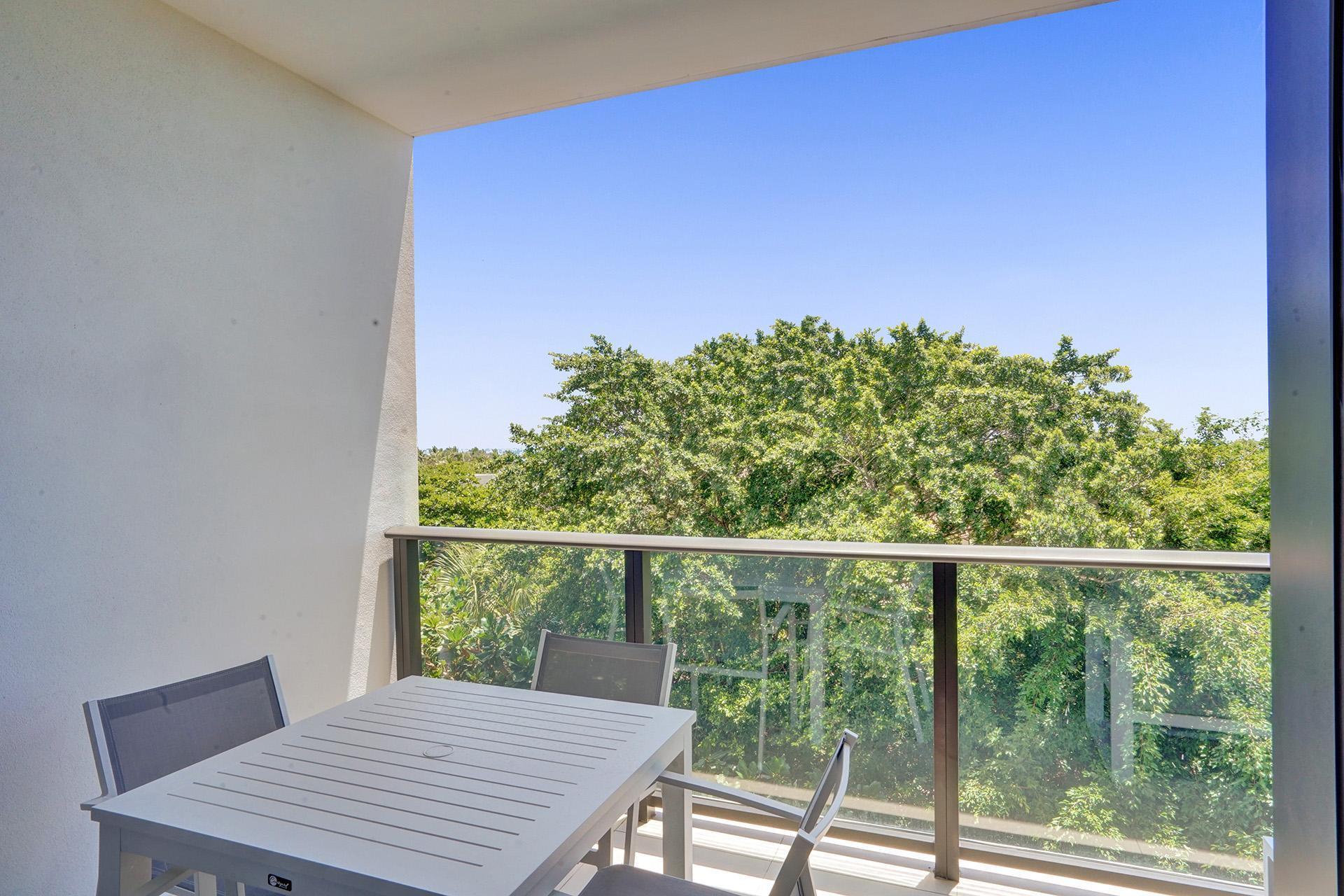 3040 N Ocean #N205, Fort Lauderdale FL 33308