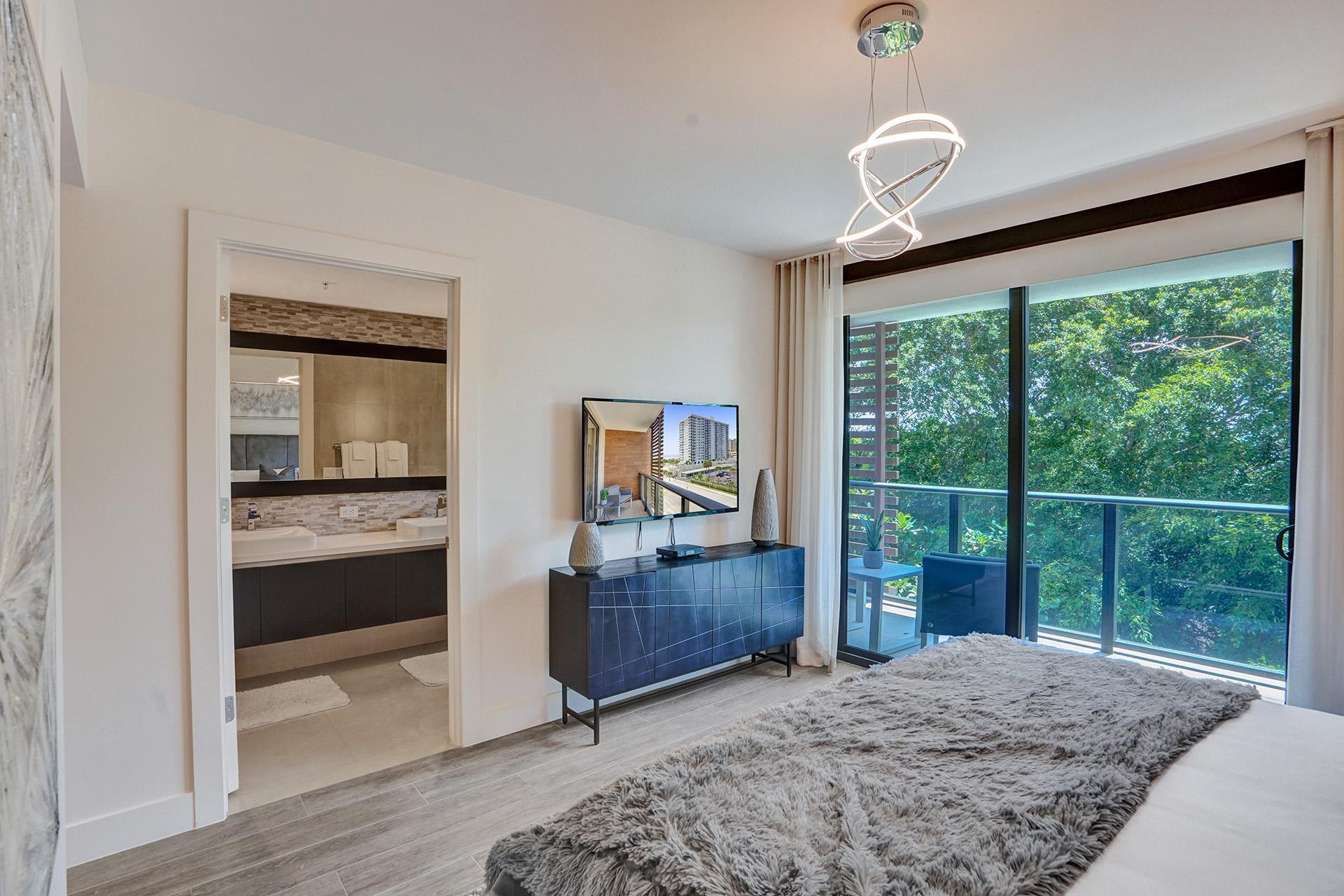 3040 N Ocean #N205, Fort Lauderdale FL 33308