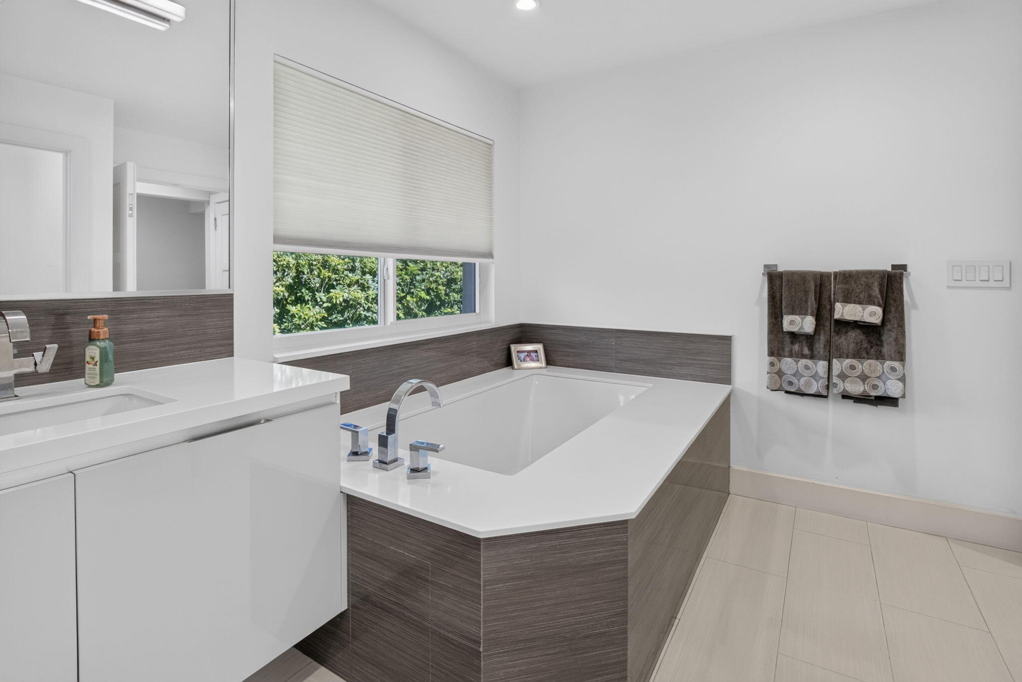3245 St James, Boca Raton FL 33434