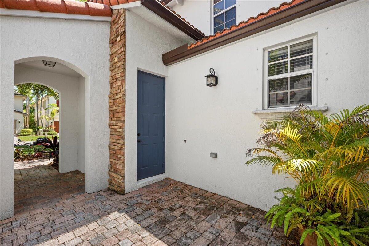 956 Mill Creek, Palm Beach Gardens FL 33410