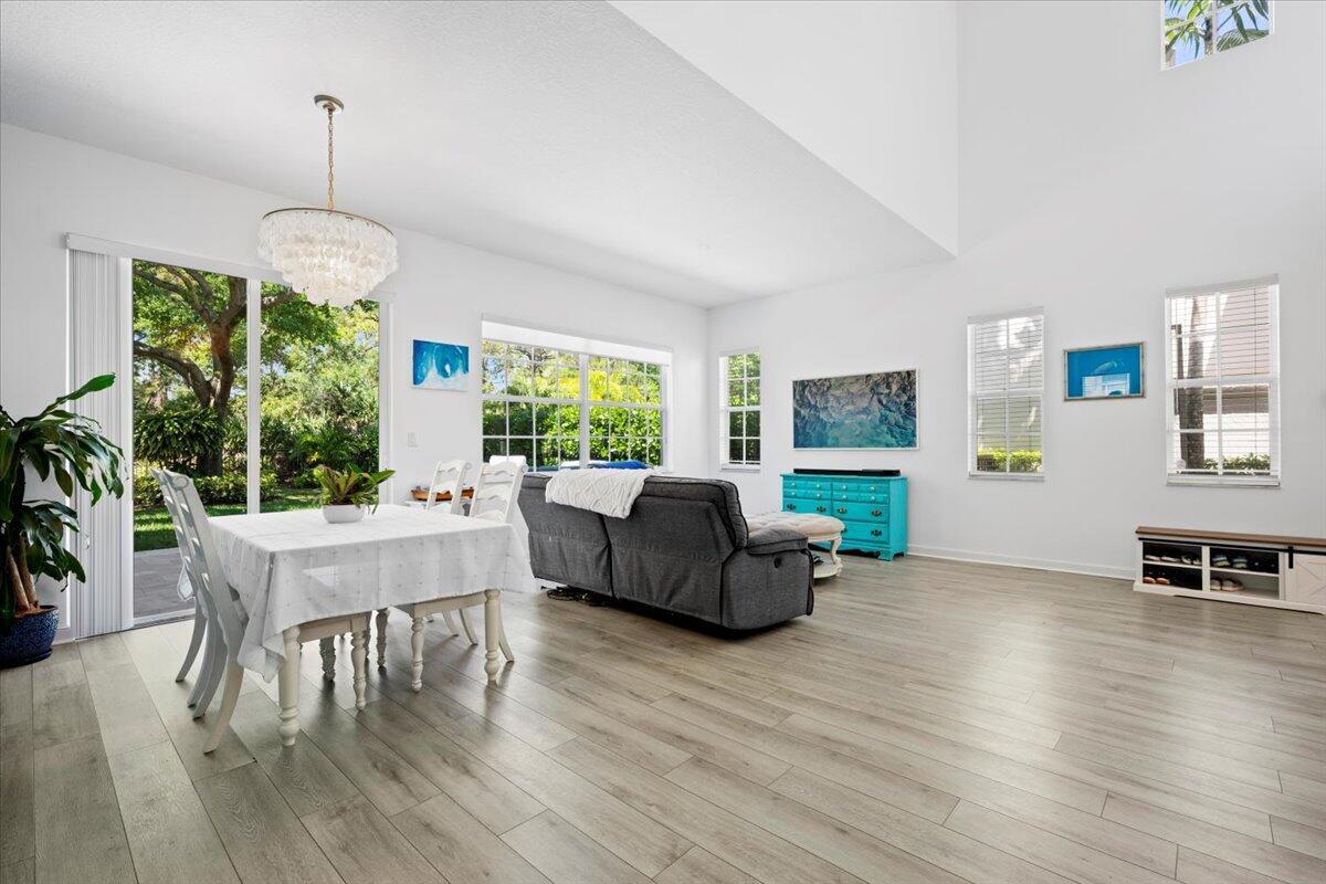 956 Mill Creek, Palm Beach Gardens FL 33410