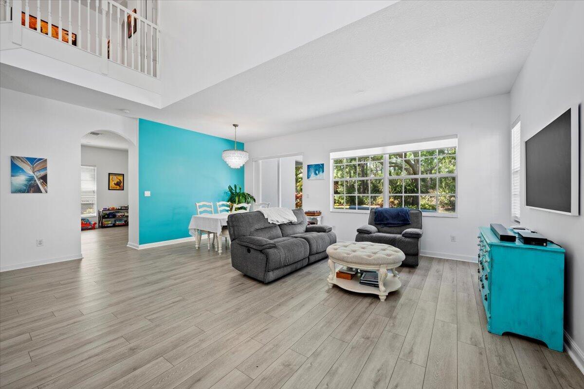 956 Mill Creek, Palm Beach Gardens FL 33410