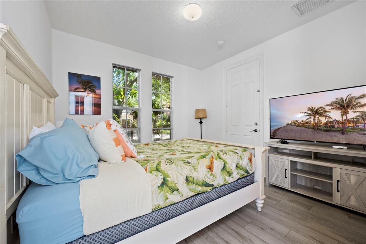 956 Mill Creek, Palm Beach Gardens FL 33410