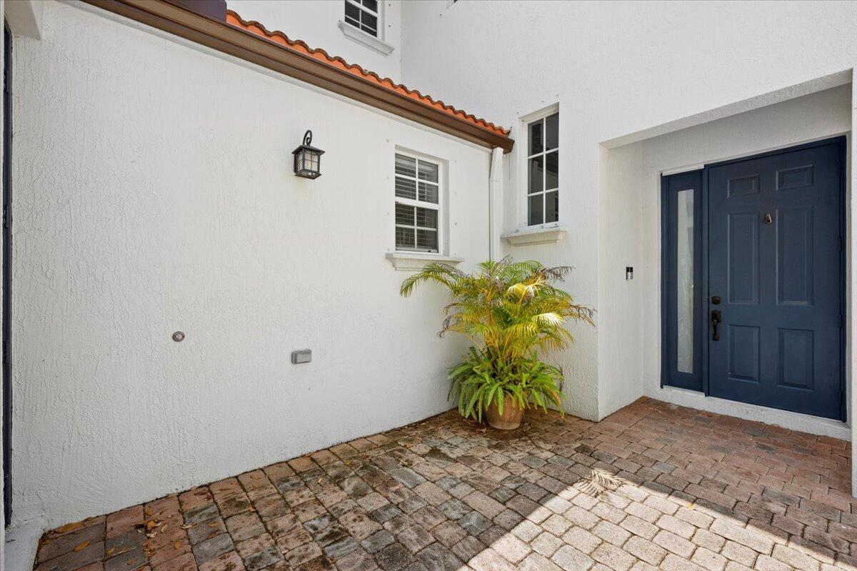 956 Mill Creek, Palm Beach Gardens FL 33410