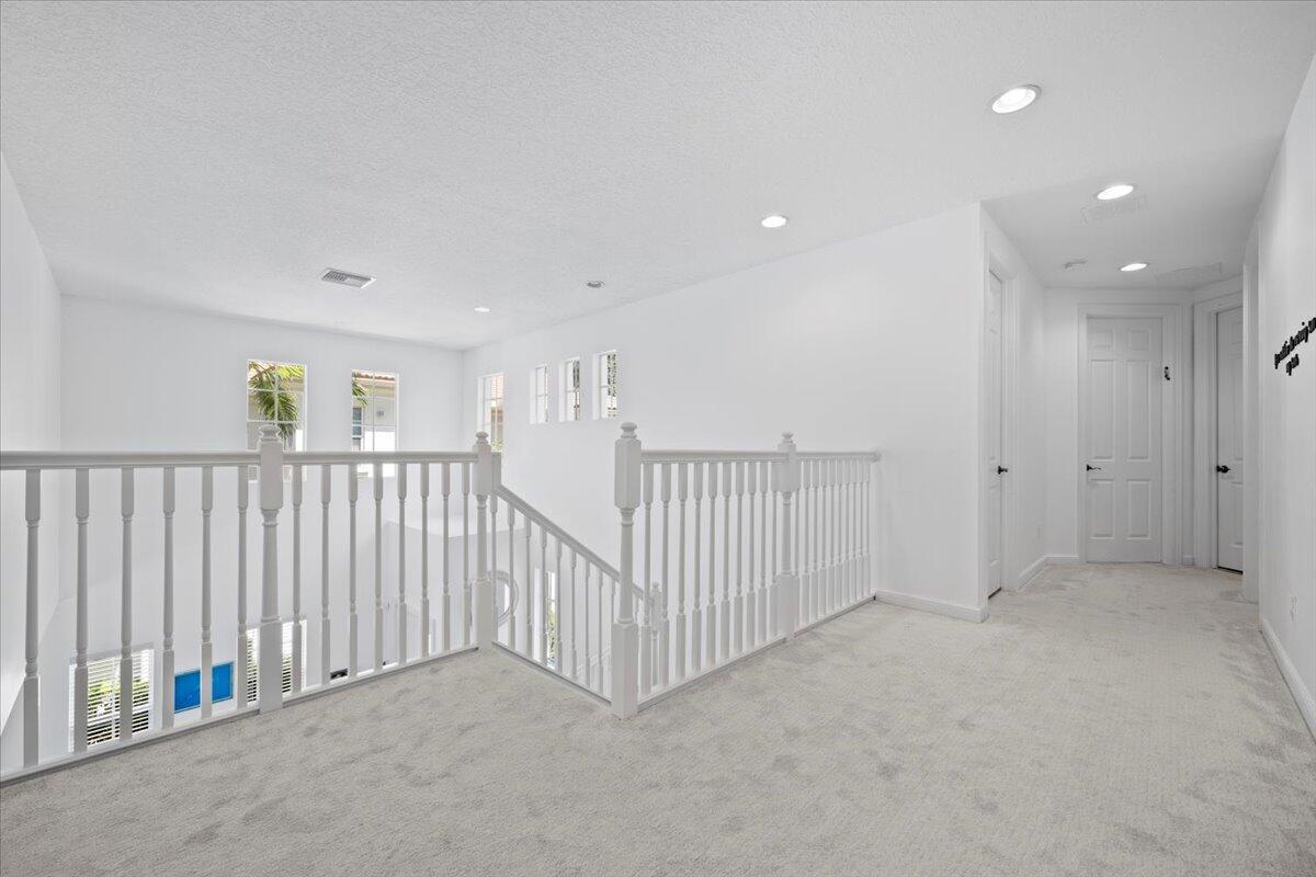 956 Mill Creek, Palm Beach Gardens FL 33410