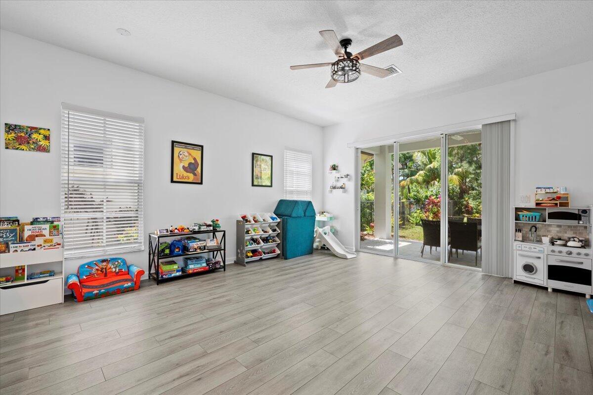 956 Mill Creek, Palm Beach Gardens FL 33410