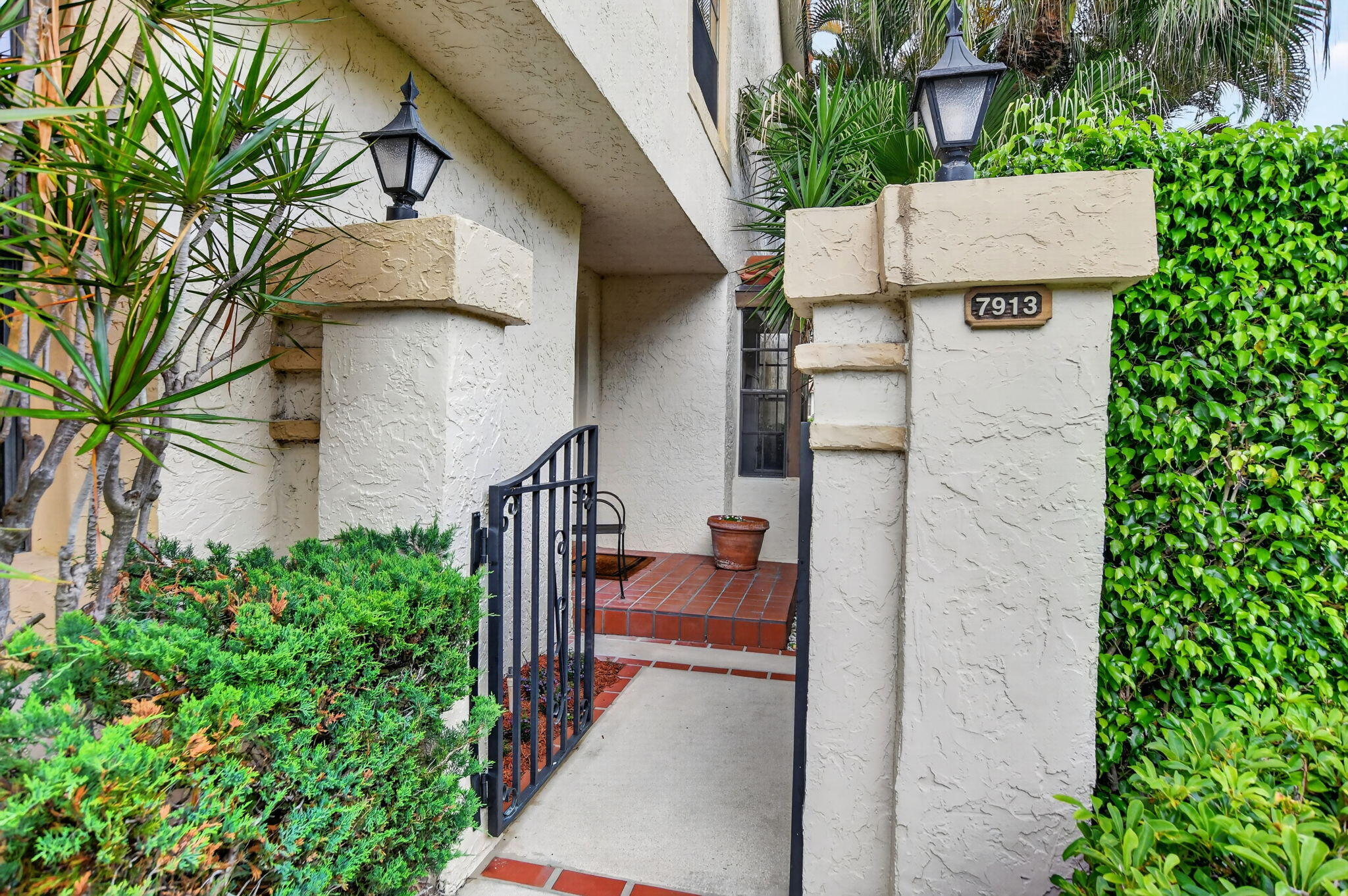 7913 La Mirada, Boca Raton FL 33433