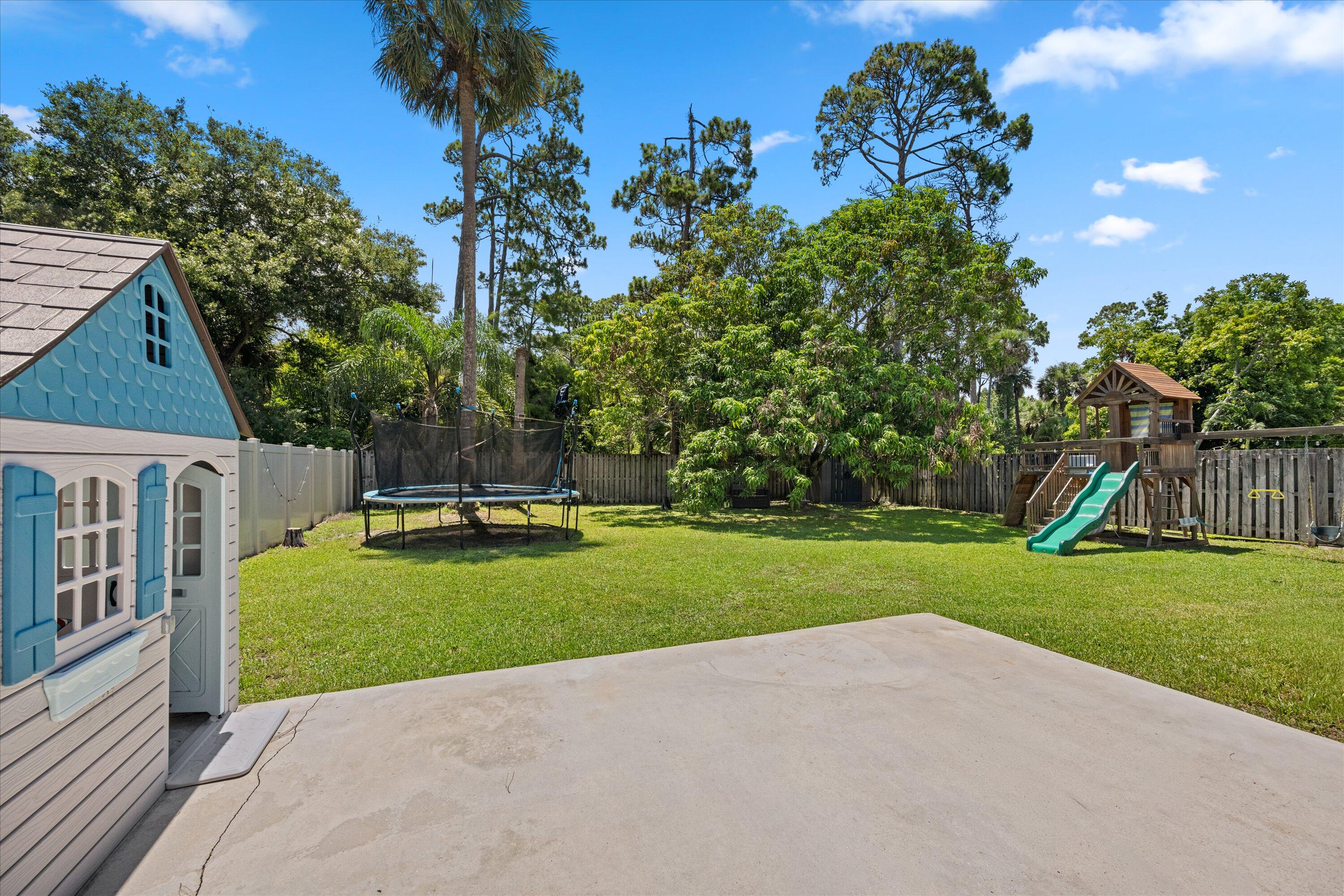 1051 New Parkview, Haverhill FL 33417