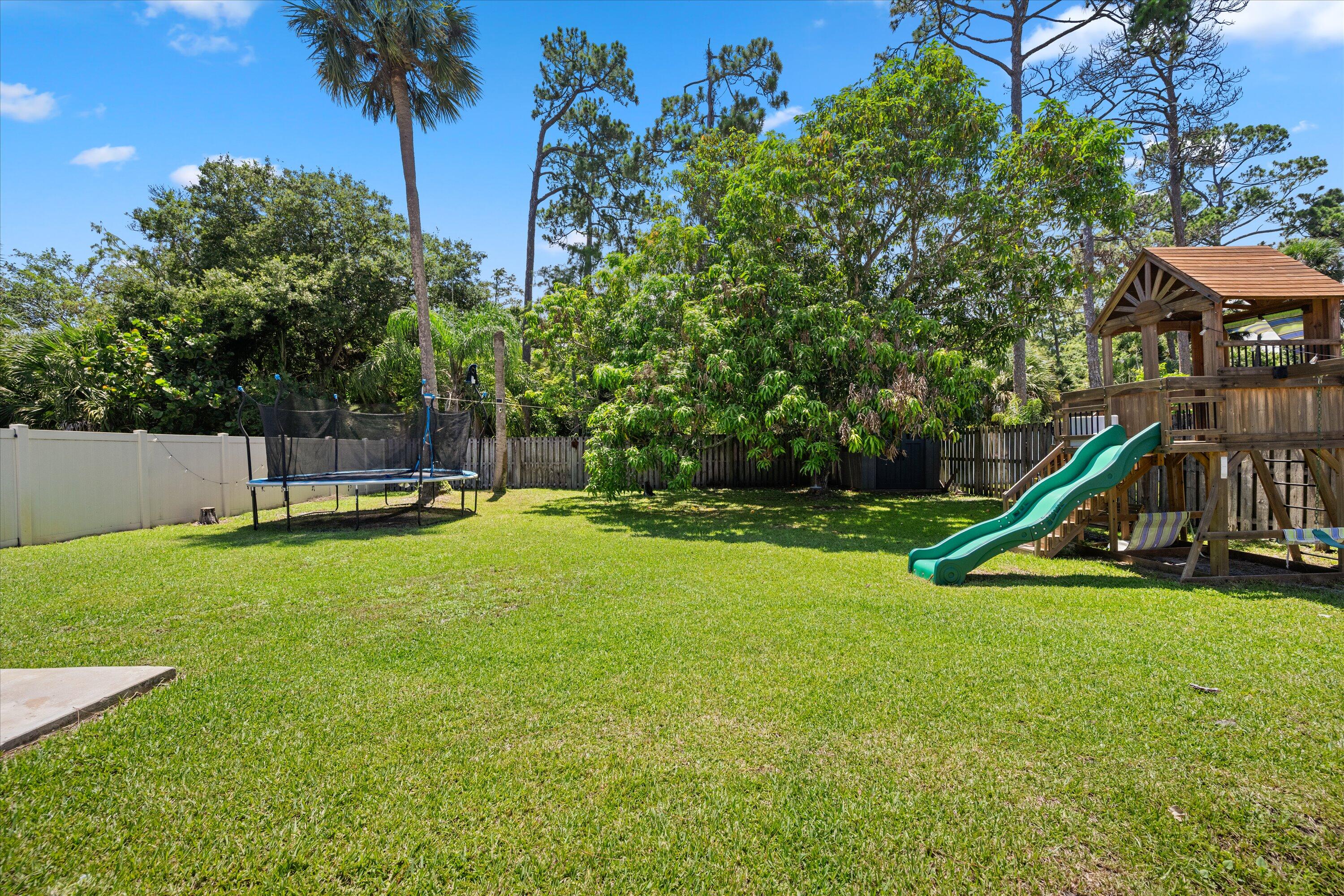 1051 New Parkview, Haverhill FL 33417