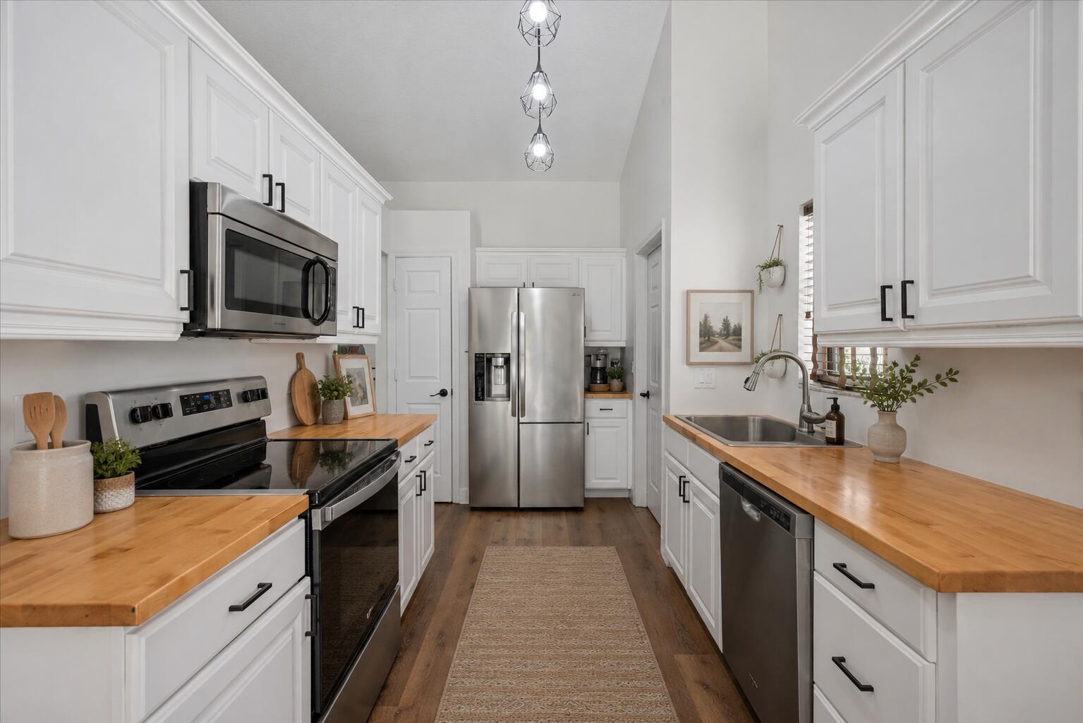 1051 New Parkview, Haverhill FL 33417