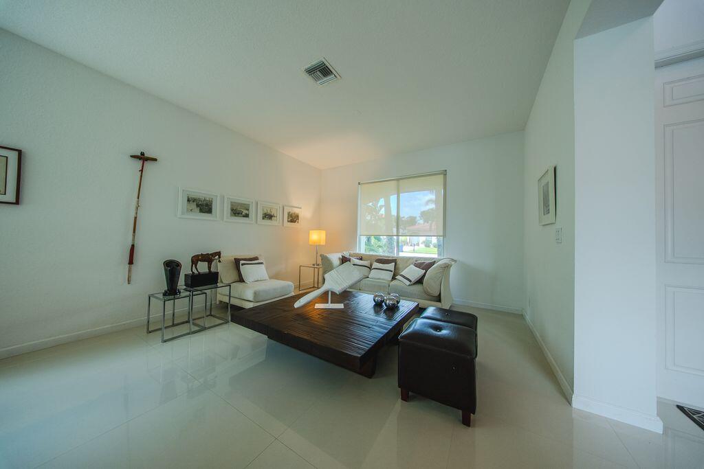 163 Bella Vista, Royal Palm Beach FL 33411