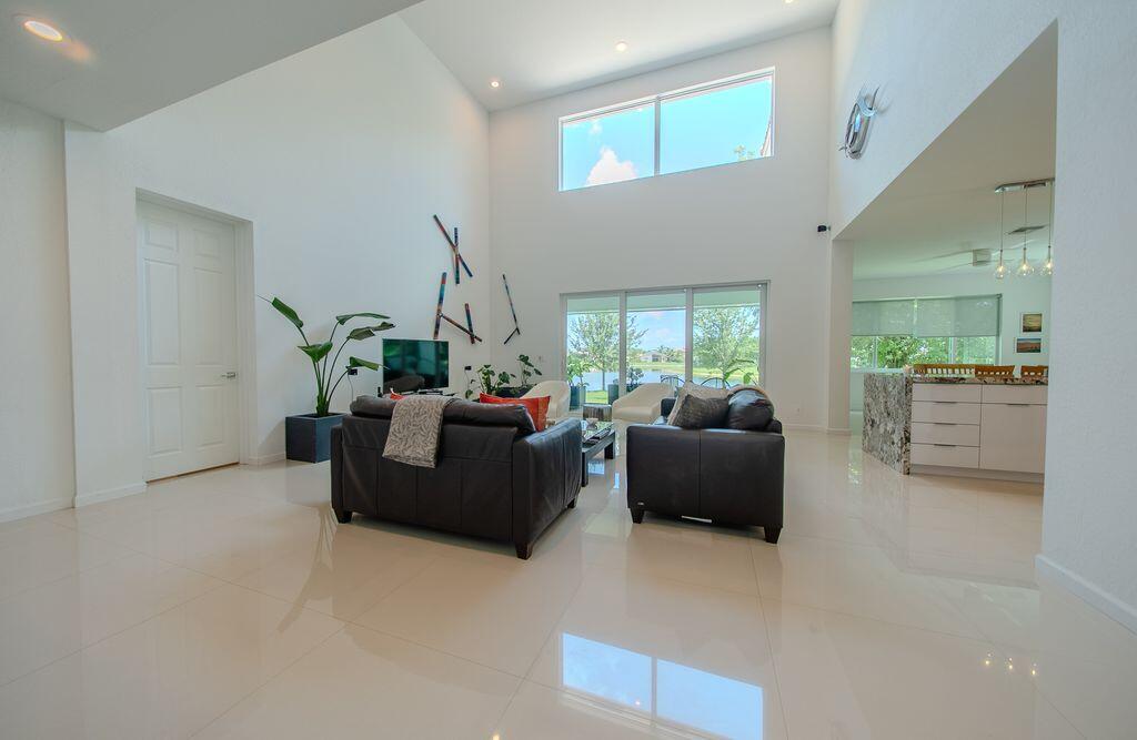 163 Bella Vista, Royal Palm Beach FL 33411