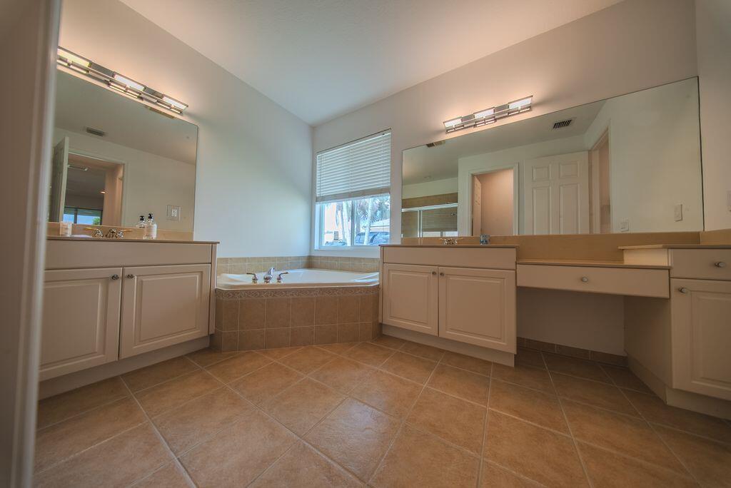 163 Bella Vista, Royal Palm Beach FL 33411