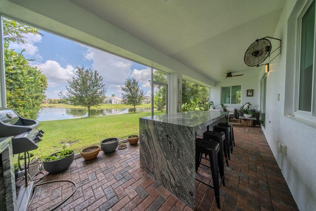 163 Bella Vista, Royal Palm Beach FL 33411