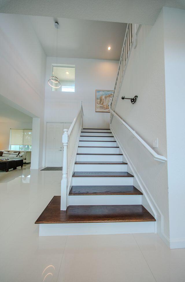 163 Bella Vista, Royal Palm Beach FL 33411