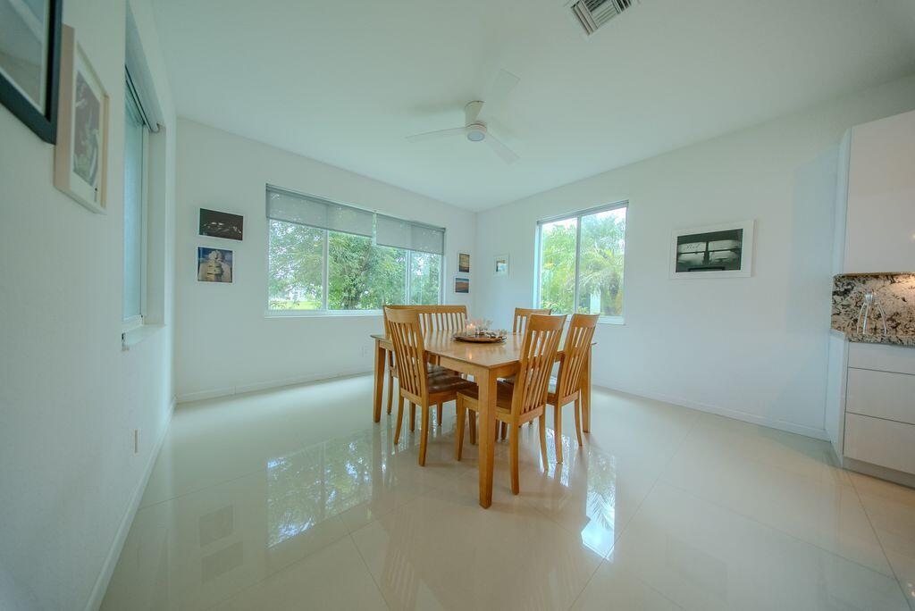 163 Bella Vista, Royal Palm Beach FL 33411