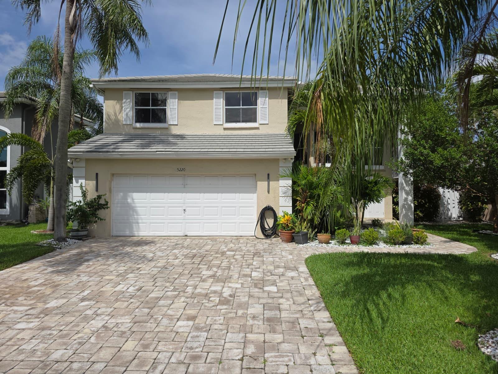 5220 NW 53rd, Coconut Creek FL 33073