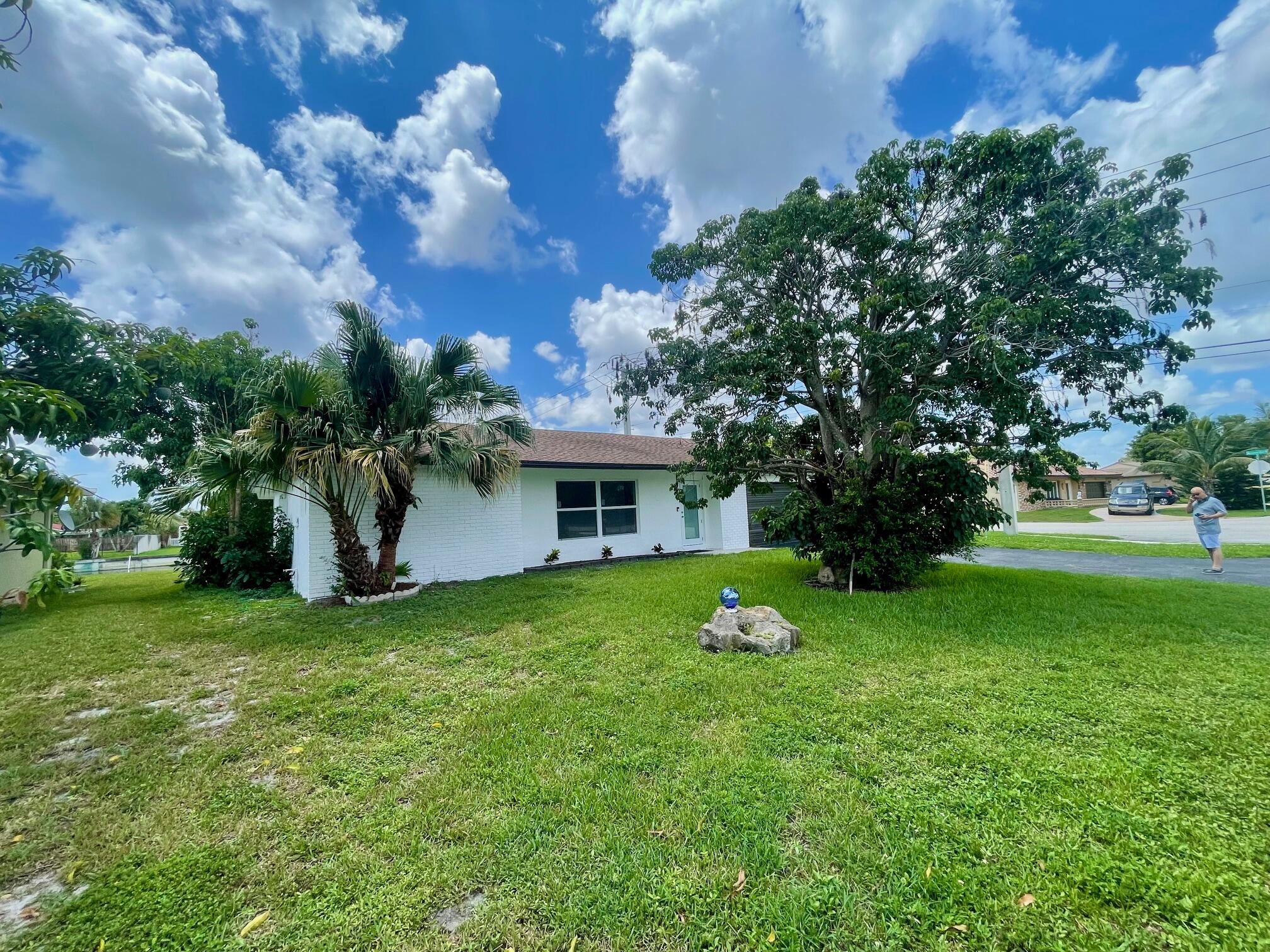 6606 NW 95th, Tamarac FL 33321