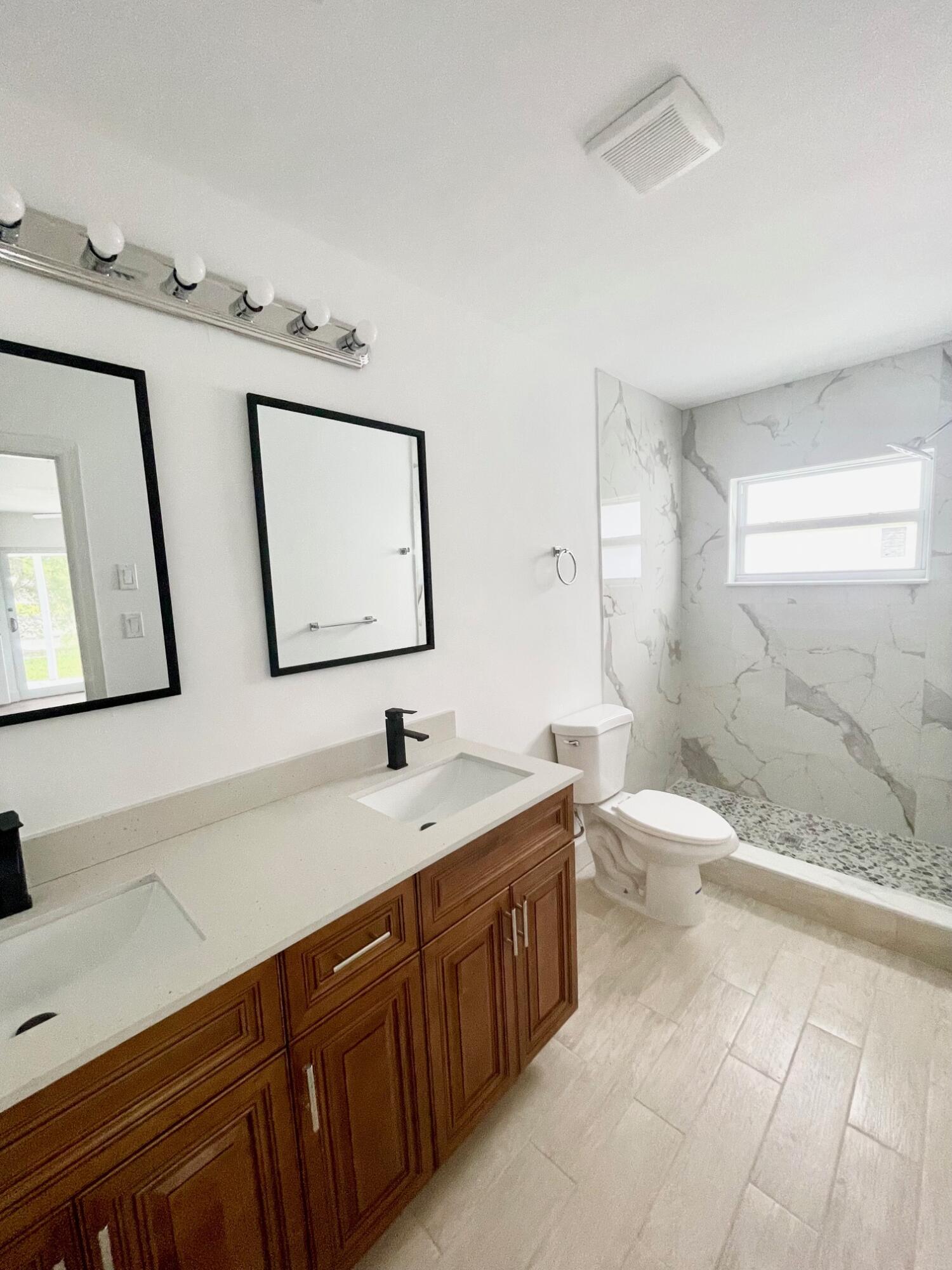 6606 NW 95th, Tamarac FL 33321