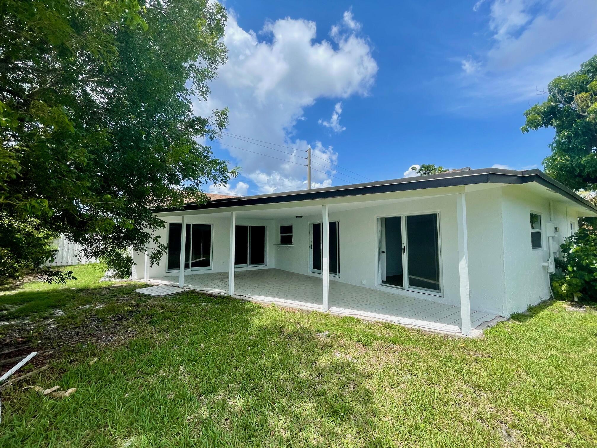 6606 NW 95th, Tamarac FL 33321