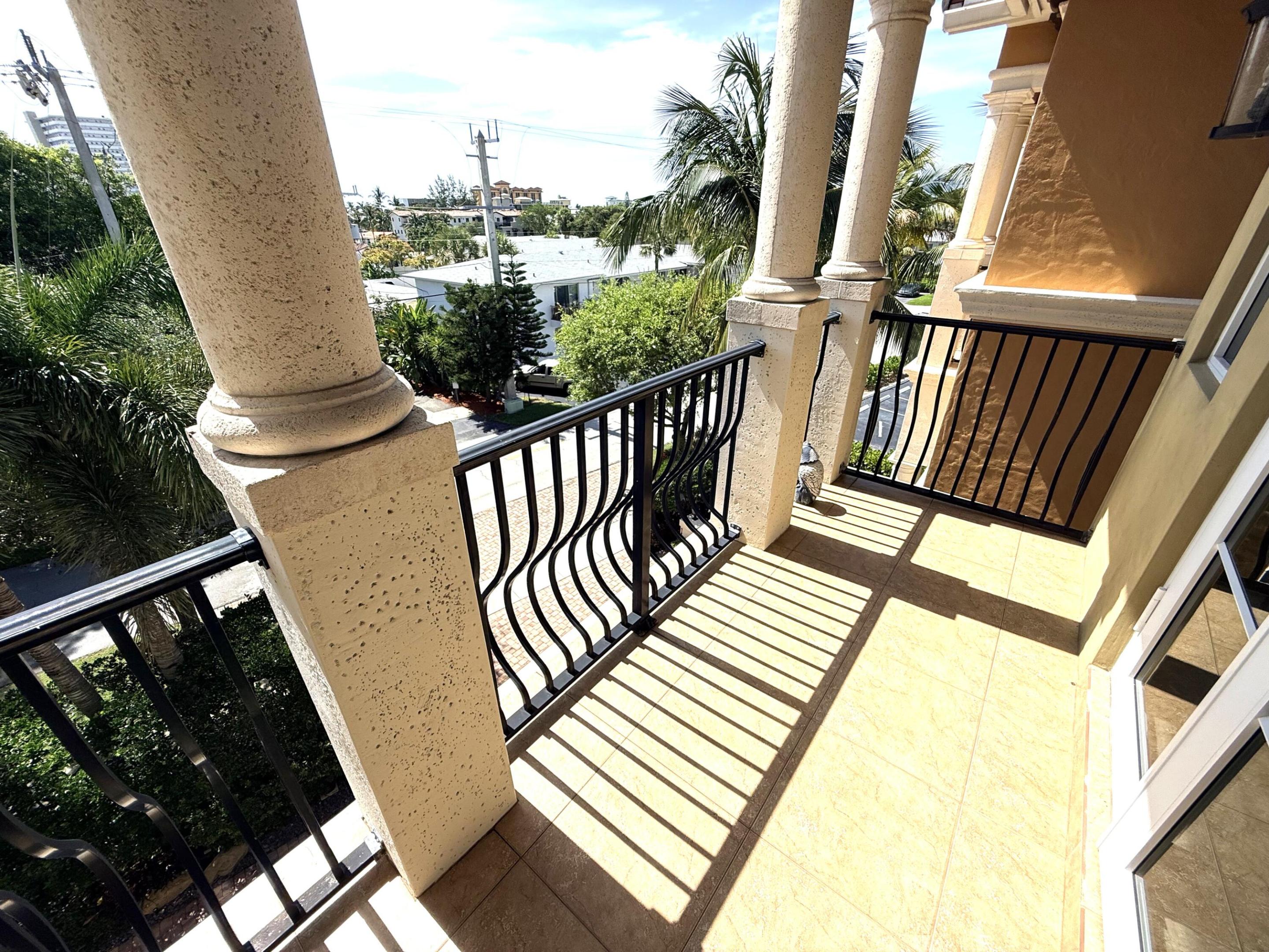 449 NE 19th, Deerfield Beach FL 33441