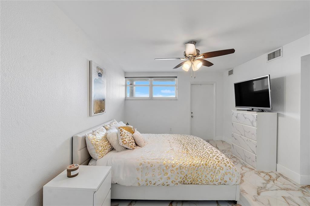 3100 NE 49th #807, Fort Lauderdale FL 33308