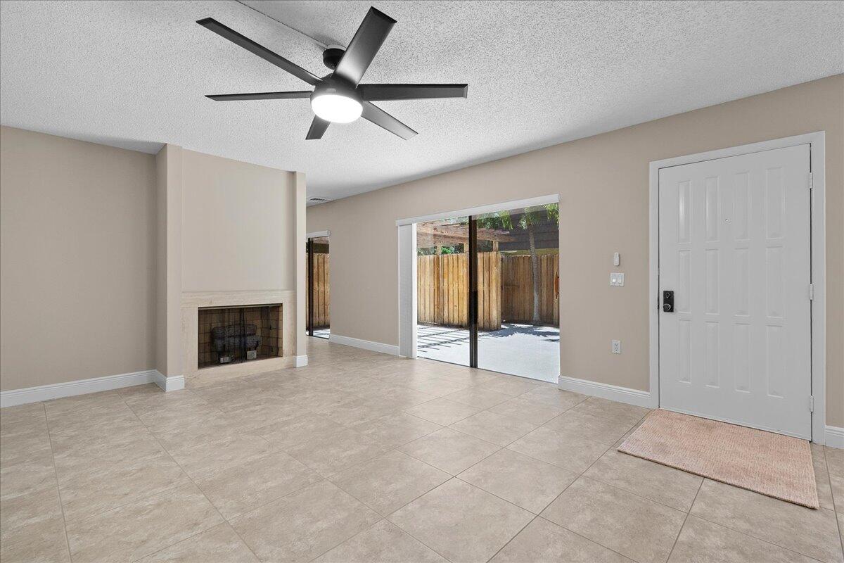 2108 21st, Palm Beach Gardens FL 33418