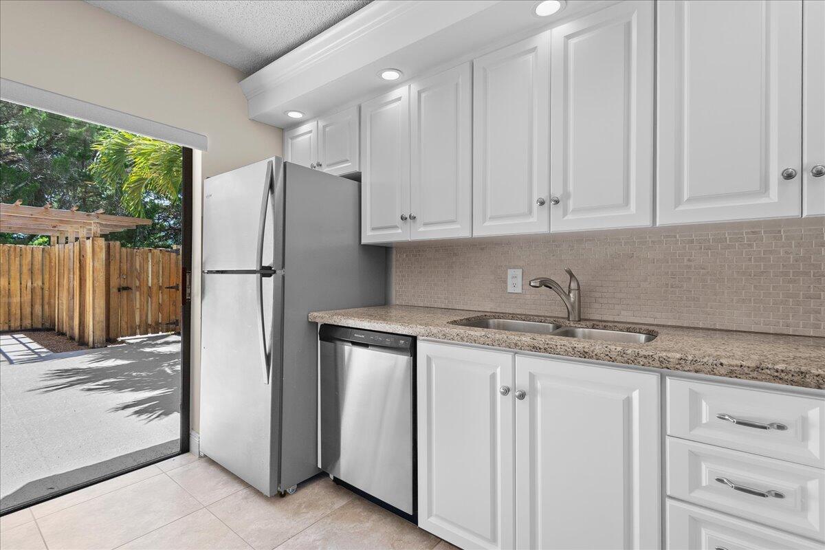 2108 21st, Palm Beach Gardens FL 33418