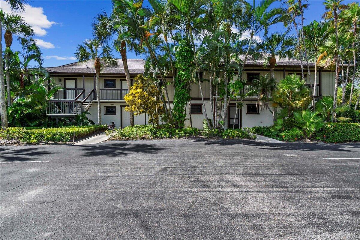 13334 Polo Club #226, Wellington FL 33414