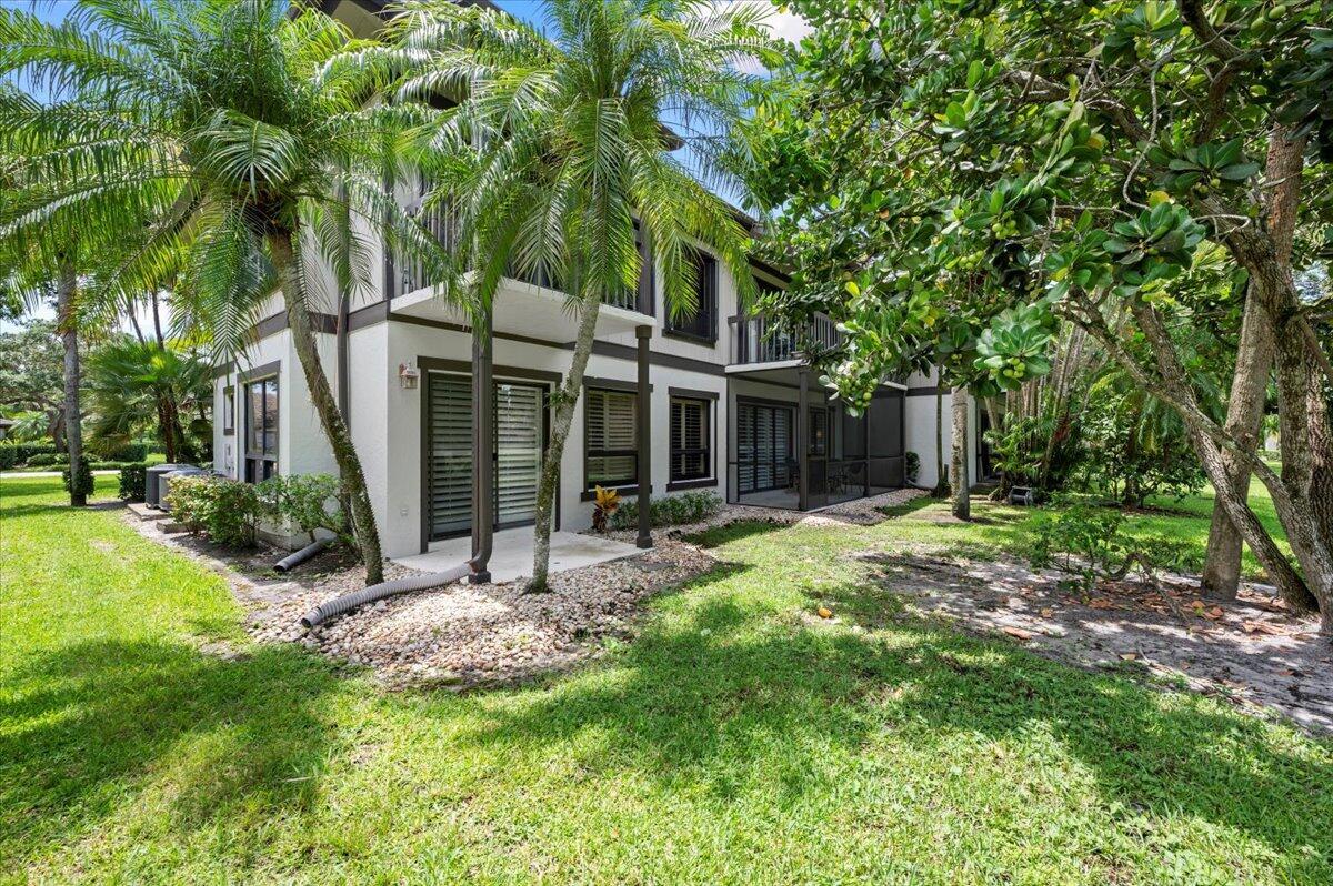 13334 Polo Club #226, Wellington FL 33414