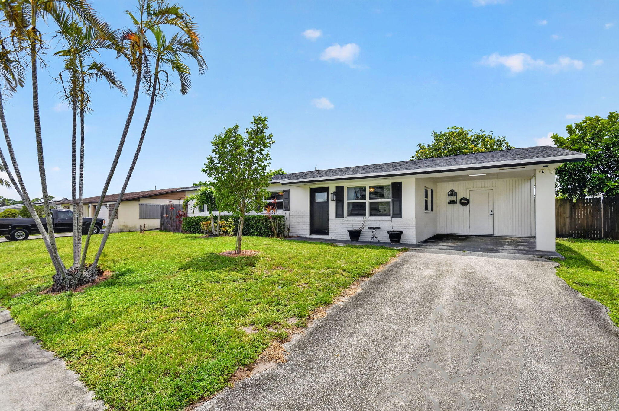 445 Palo Alto, Palm Springs FL 33461