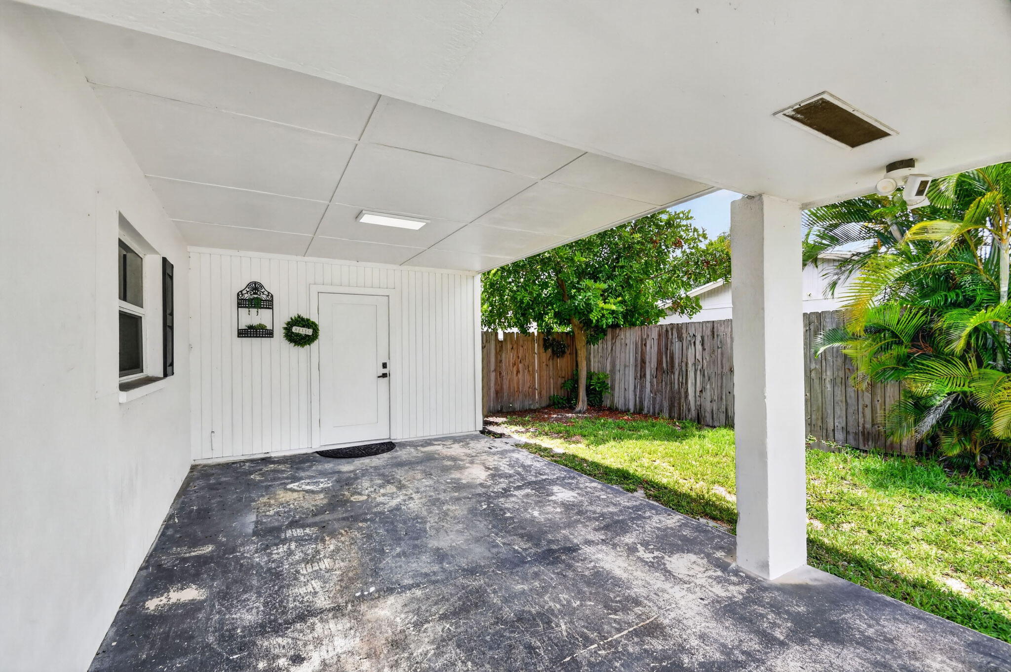445 Palo Alto, Palm Springs FL 33461