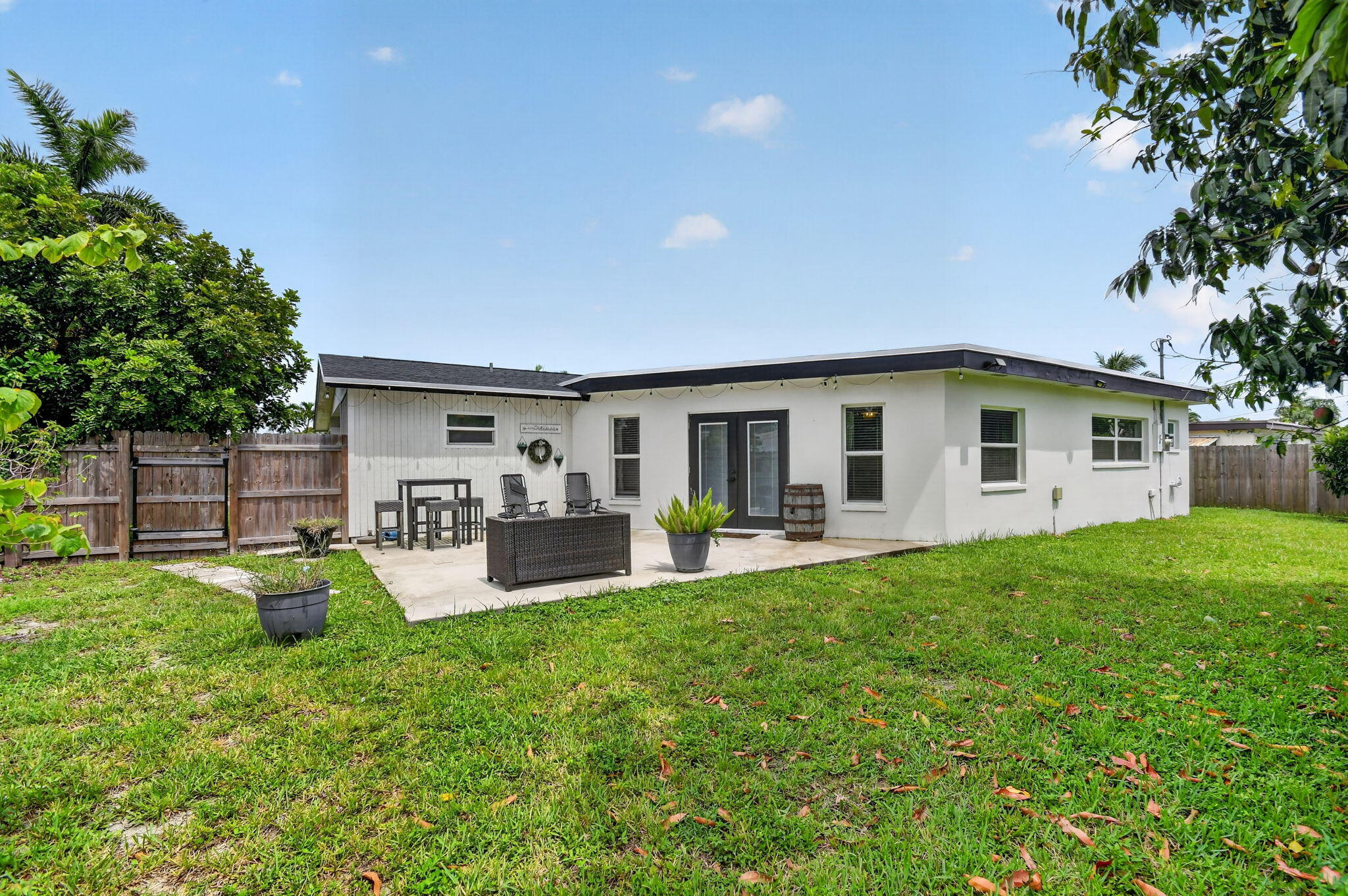 445 Palo Alto, Palm Springs FL 33461