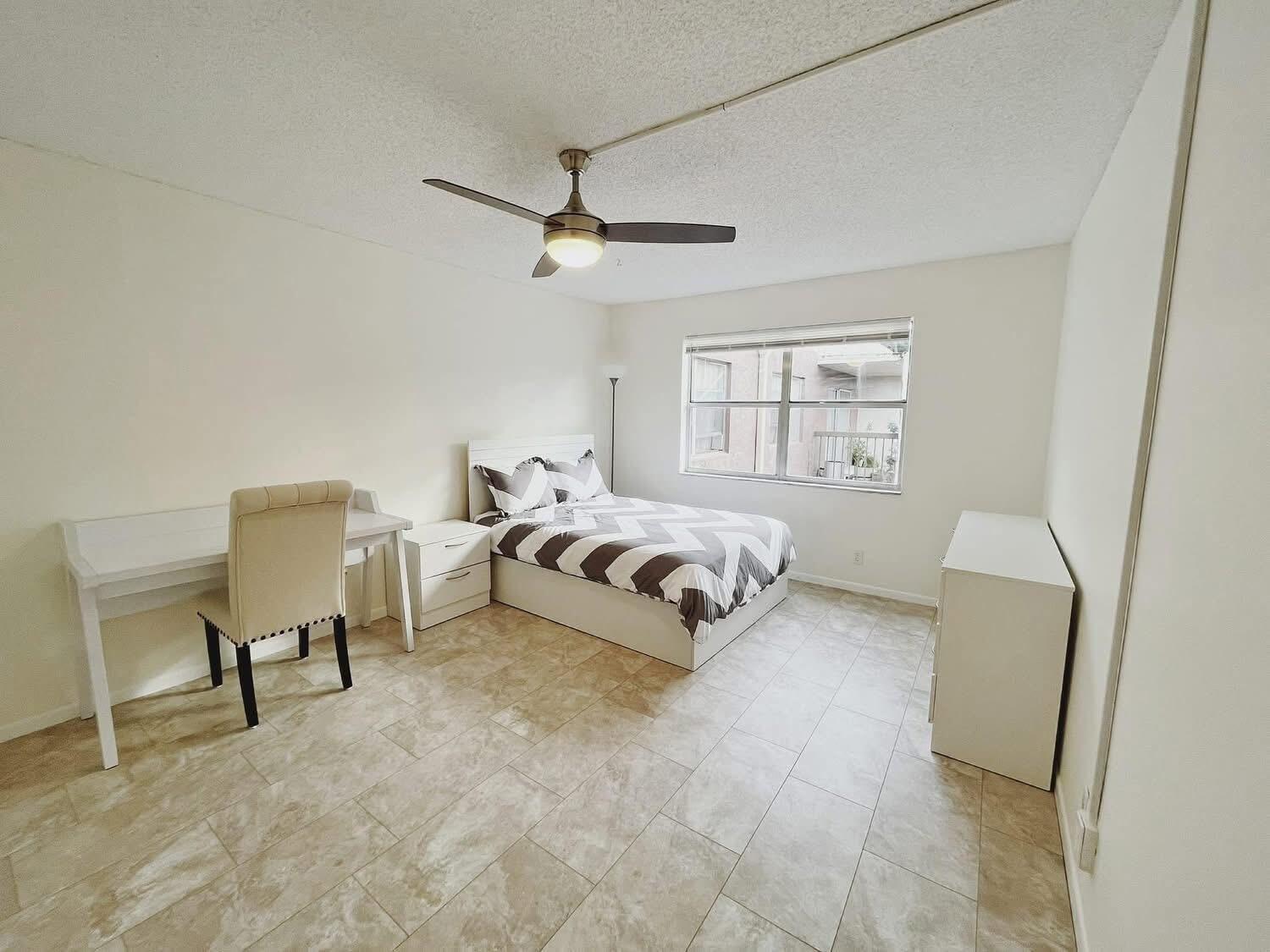 7080 Nova #307b, Davie FL 33317