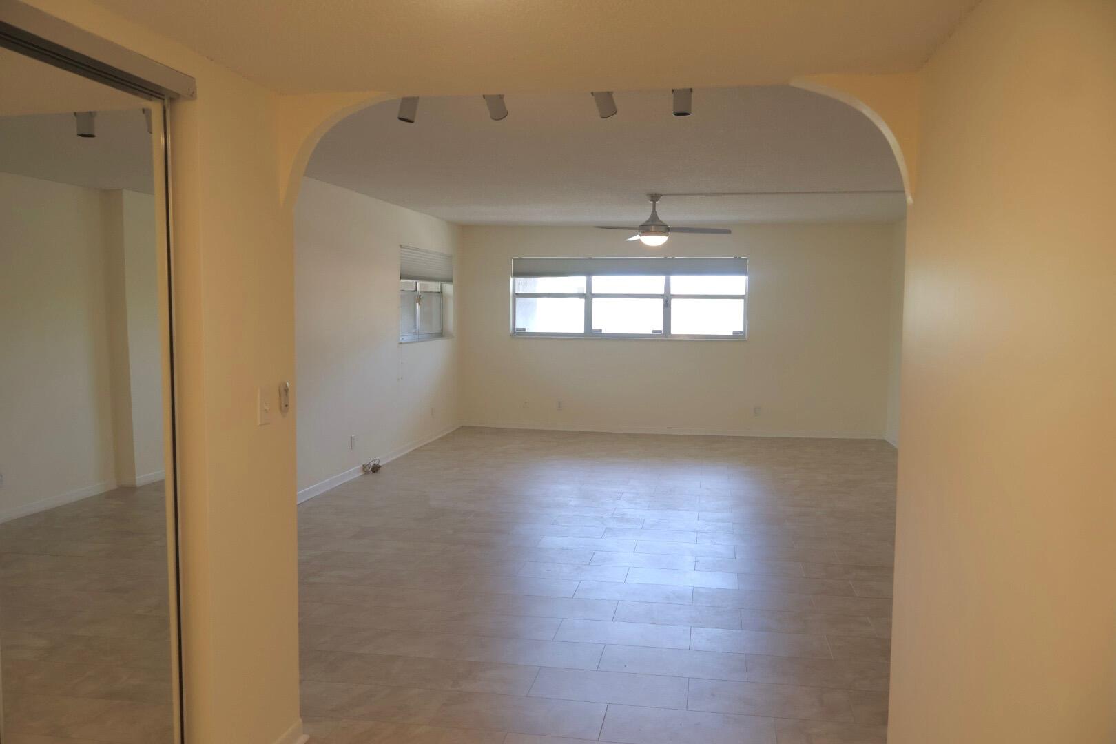 7080 Nova #307b, Davie FL 33317
